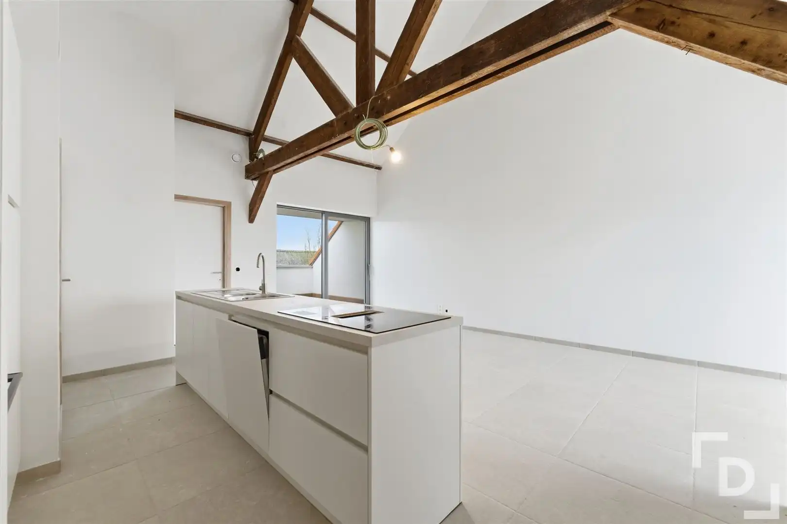 Instapklare nieuwbouwappartement te koop op toplocatie in centrum Ieper. foto 48