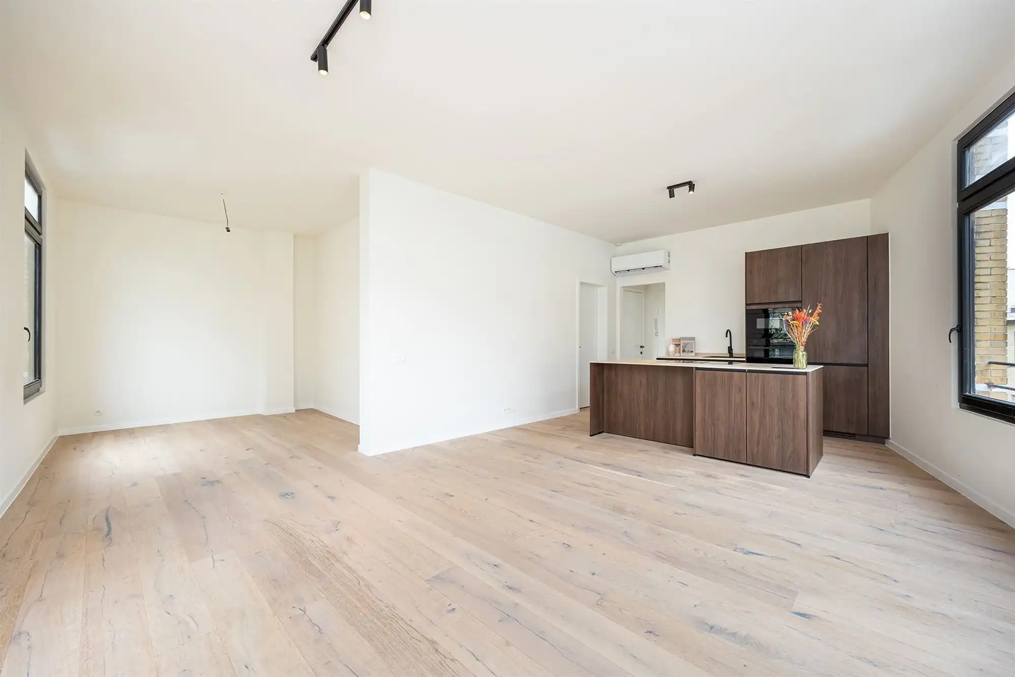 Gerenoveerd app. met 2 slpkmrs in kleinschalig gebouw foto 6