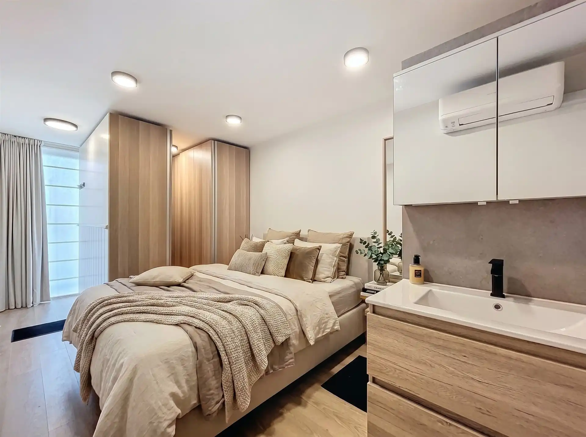 Ruime woning met bijbouw en weide op perceel van 6790 m²  foto 15