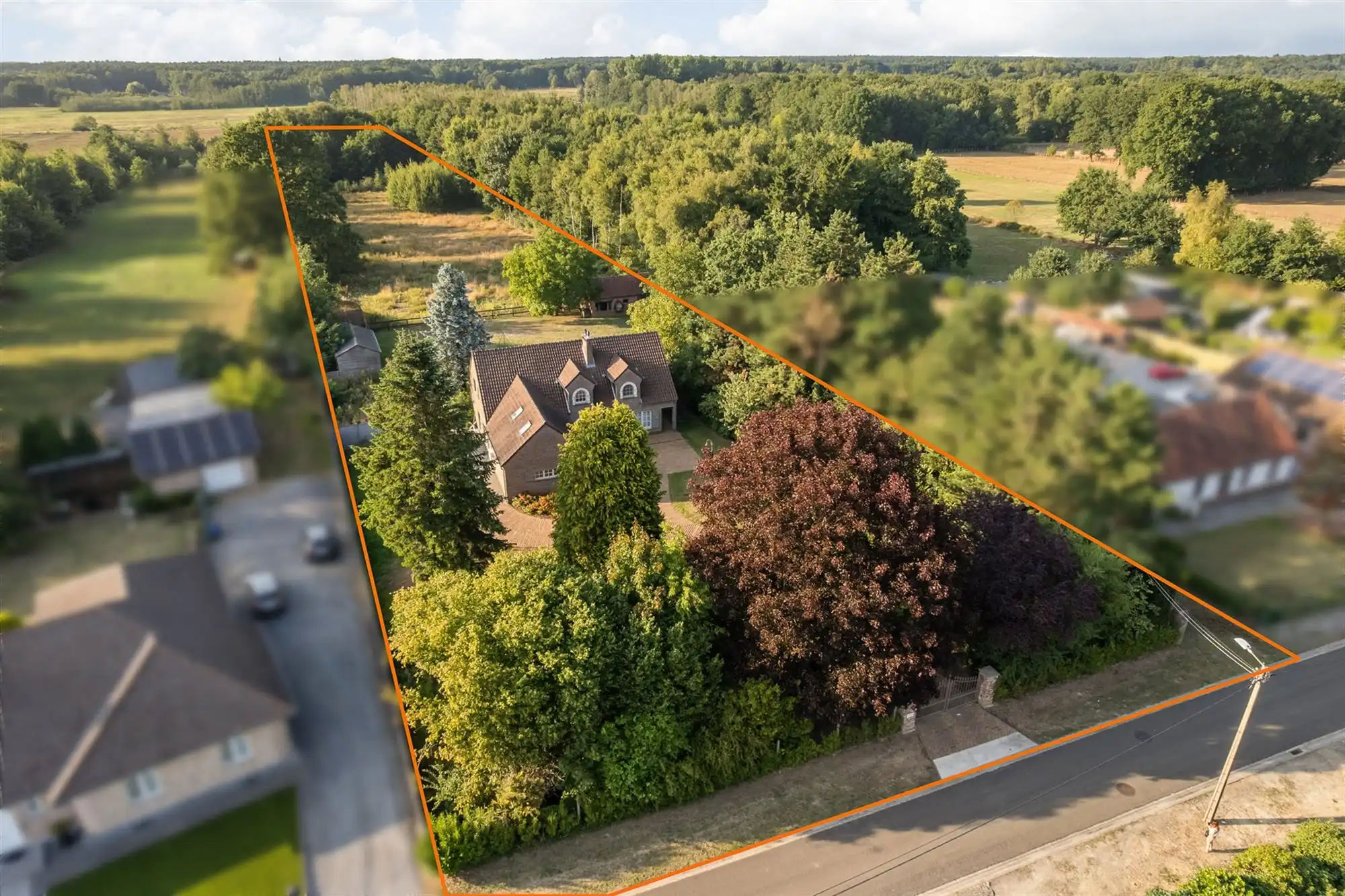 PERFECT ONDERHOUDEN WONING OP EEN PRACHTIG PERCEEL VAN 1,3 HECTARE IN KOERSEL foto 37