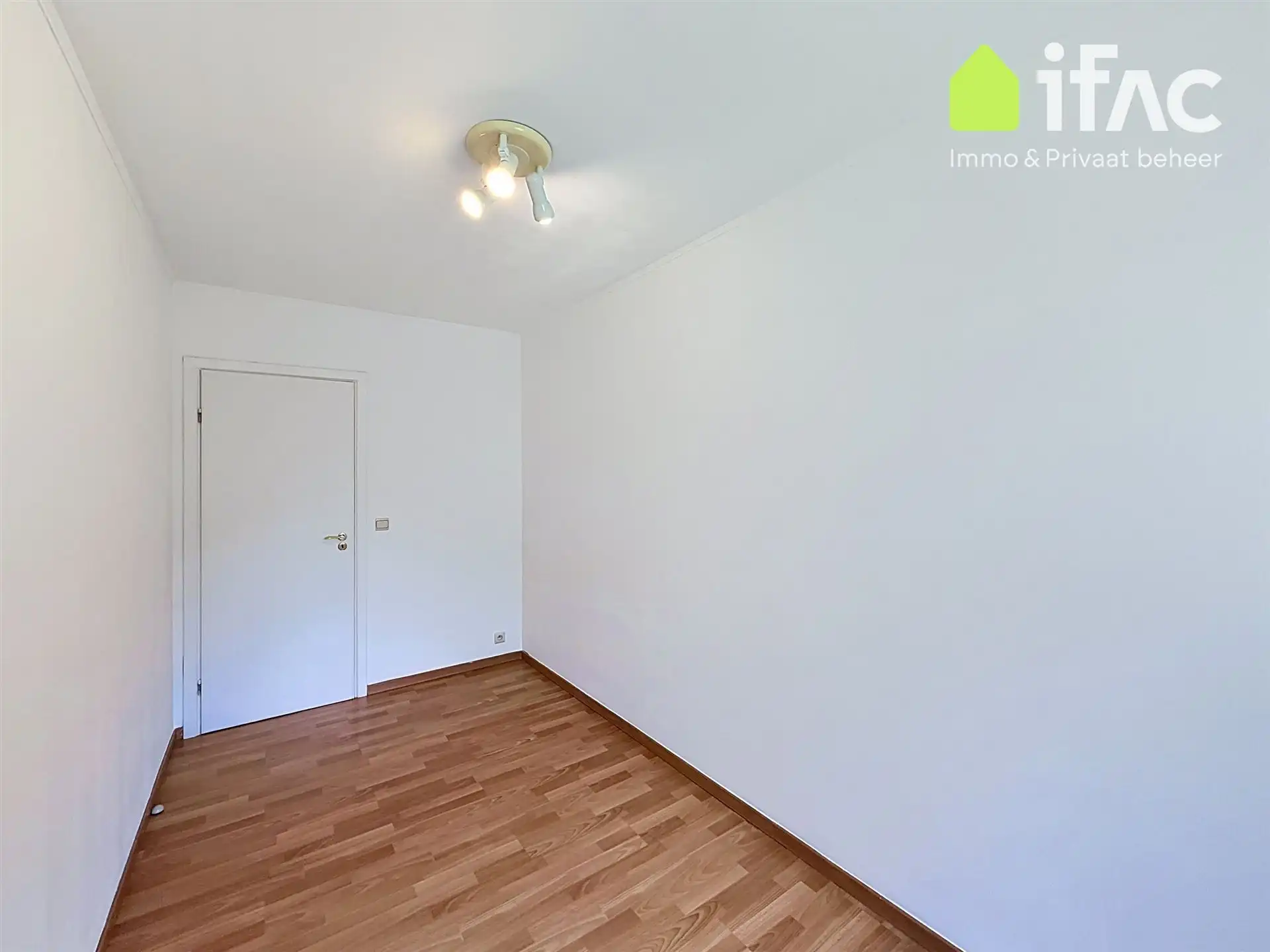 Rustig gelegen appartement met terras foto 10