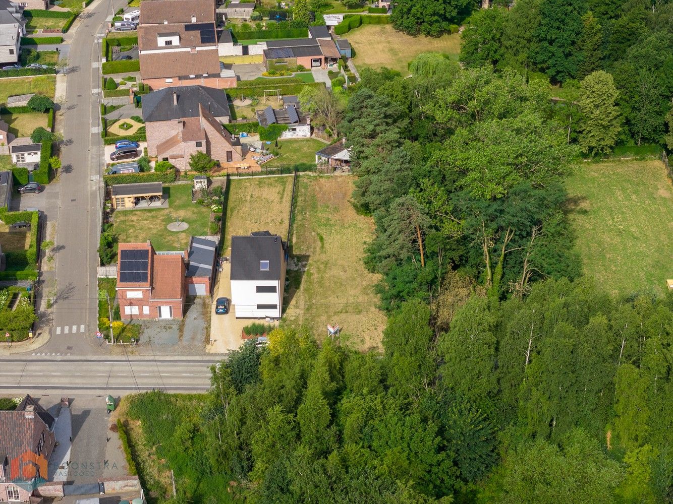 Bouwgrond van 907 m² voor halfopen bebouwing te Putte foto 2