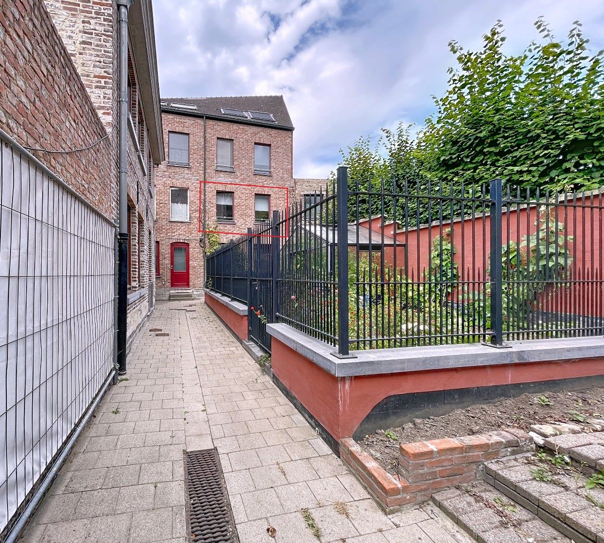 Studio vlakbij de coupure foto 2