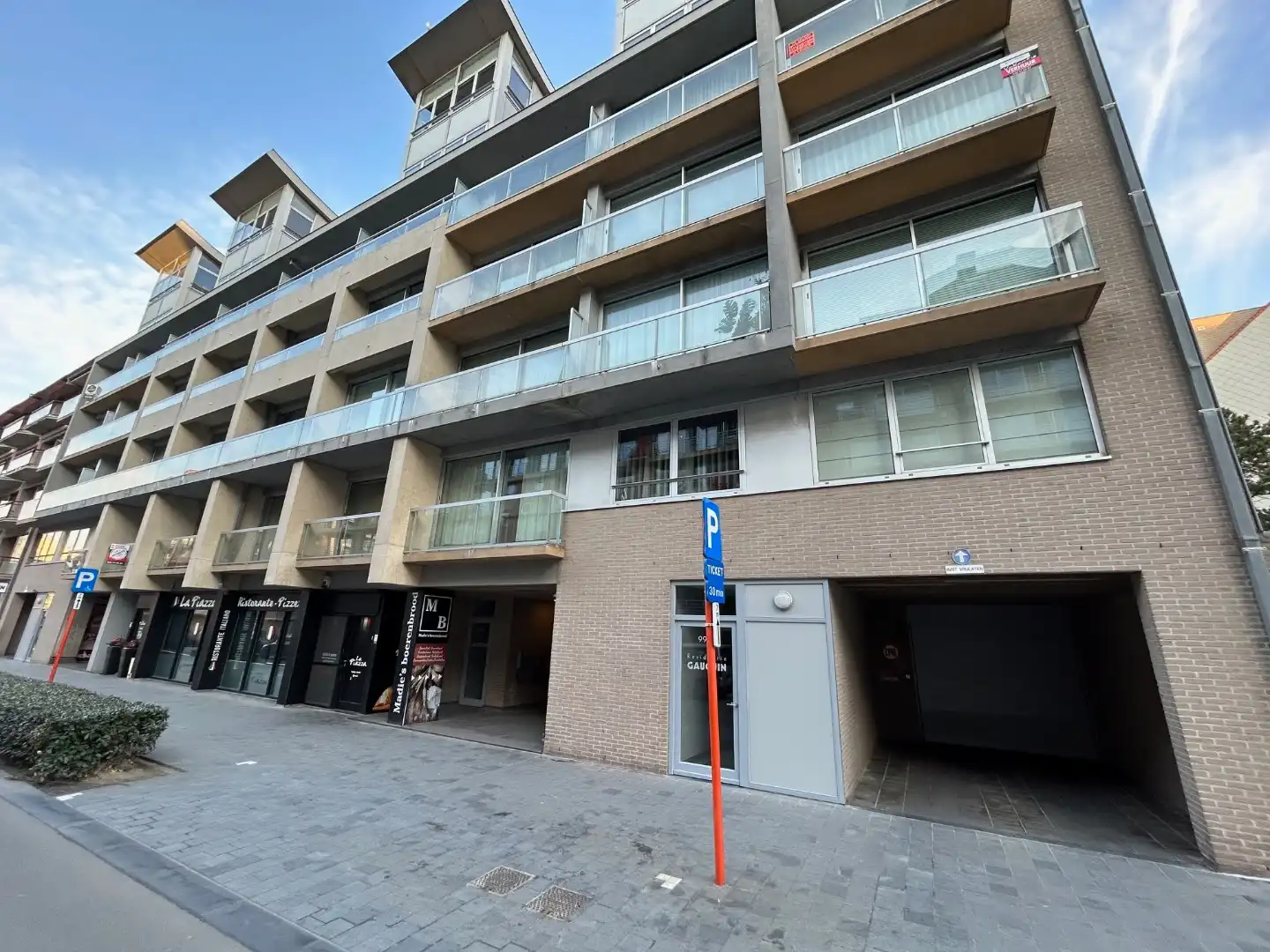 Gaugin - G35/36 foto {{pictureIndex}}