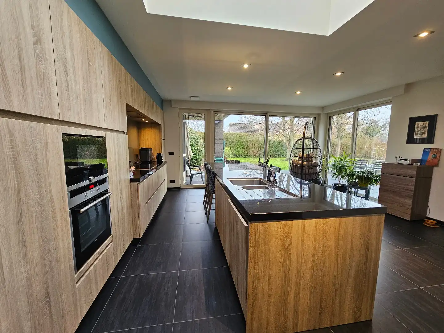 Prachtige, instapklare woning met 6 slaapkamers en ruime tuin. foto 12