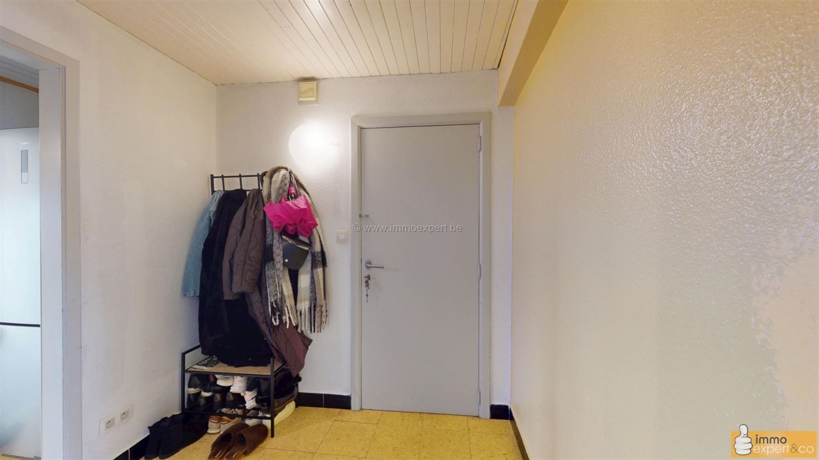 DENDERLEEUW: 2 slpk app. nabij treinstation foto 2