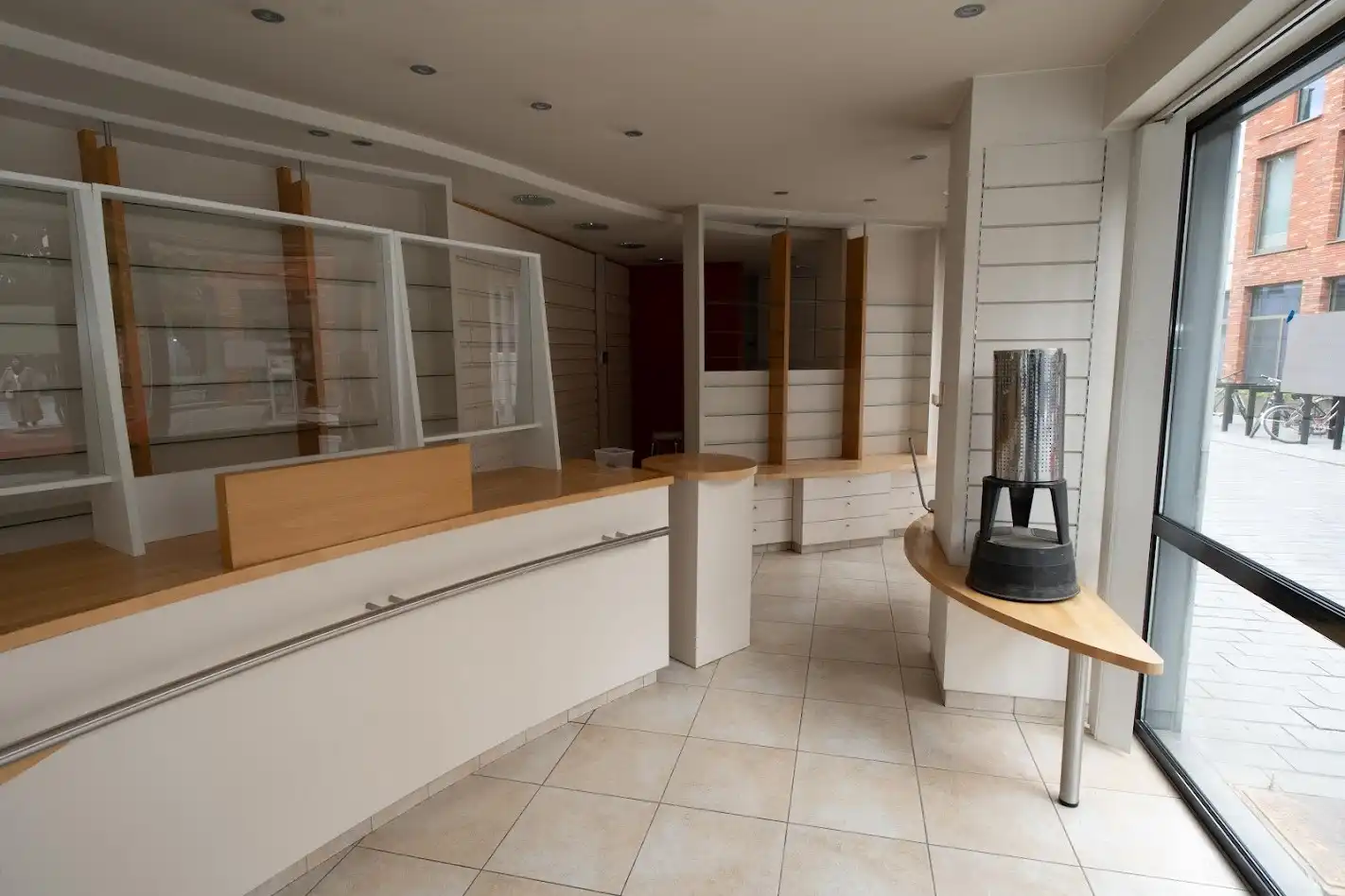 UITSTEKEND GELEGEN HOEKLOCATIE MET INDRUKWEKKENDE GEVELBREEDTE foto 22