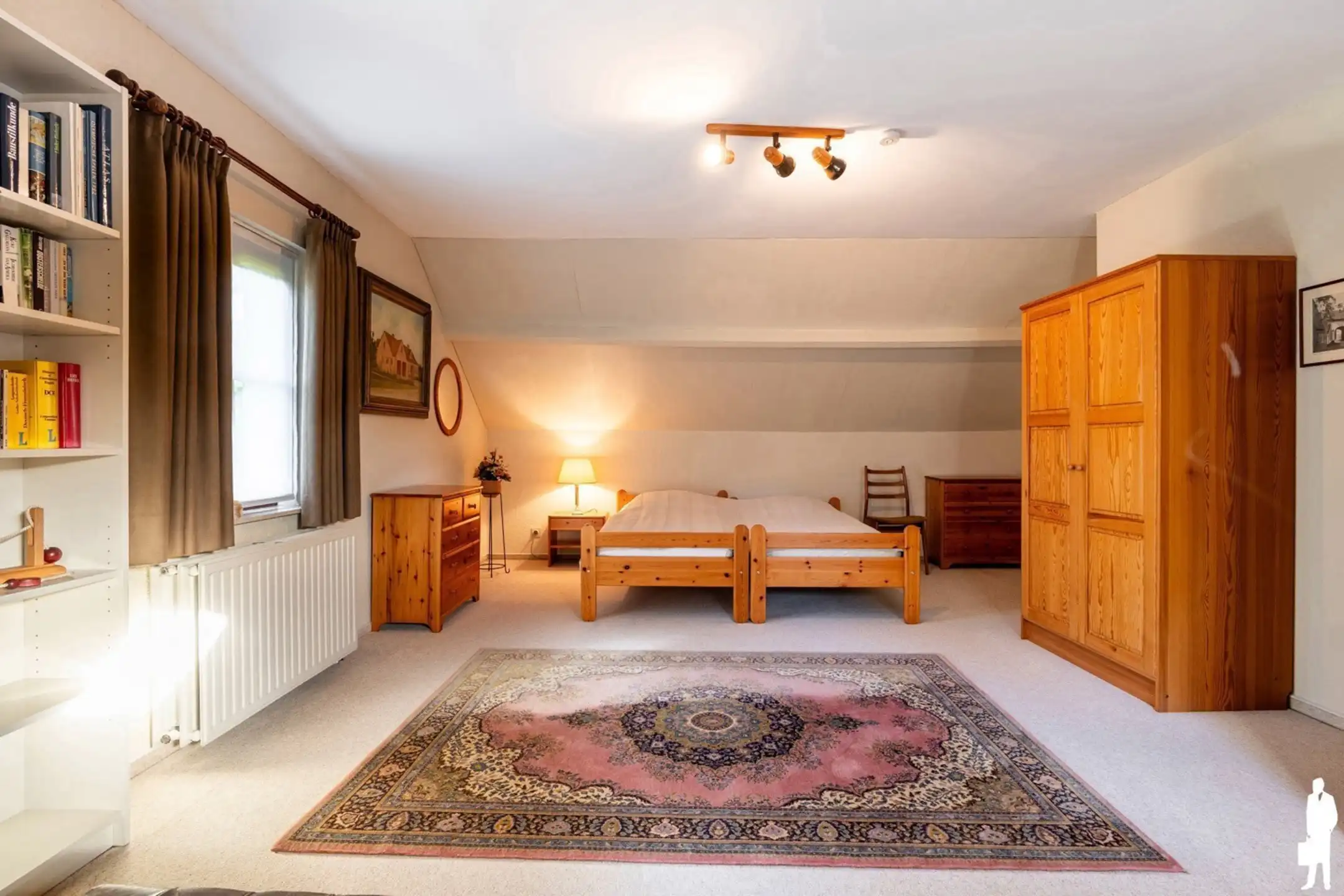 Villa - uitzonderlijke ligging; nabij Nederl.- uiteinde wijk foto 17