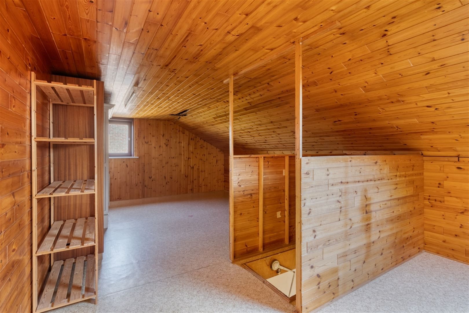 Mooi gelegen statige woning op 1231 m2 foto 28