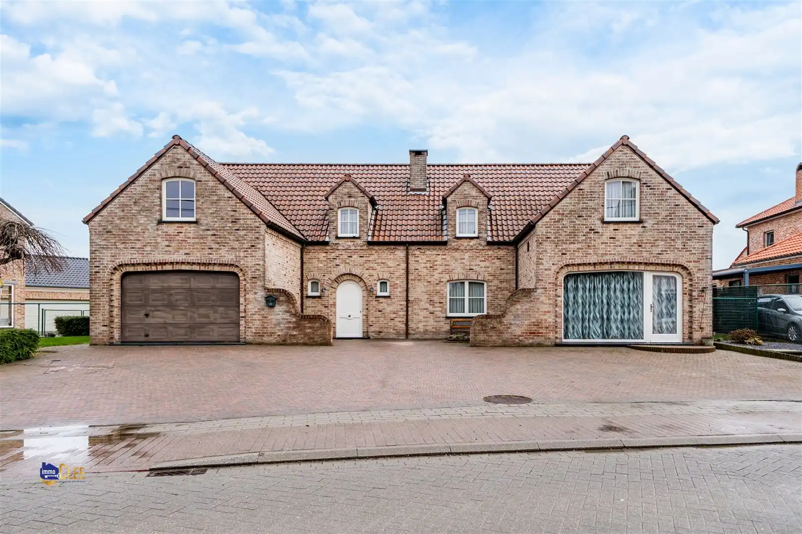 Hoofdfoto van de publicatie: Landelijk villa met veel mogelijkheden in Zepperen