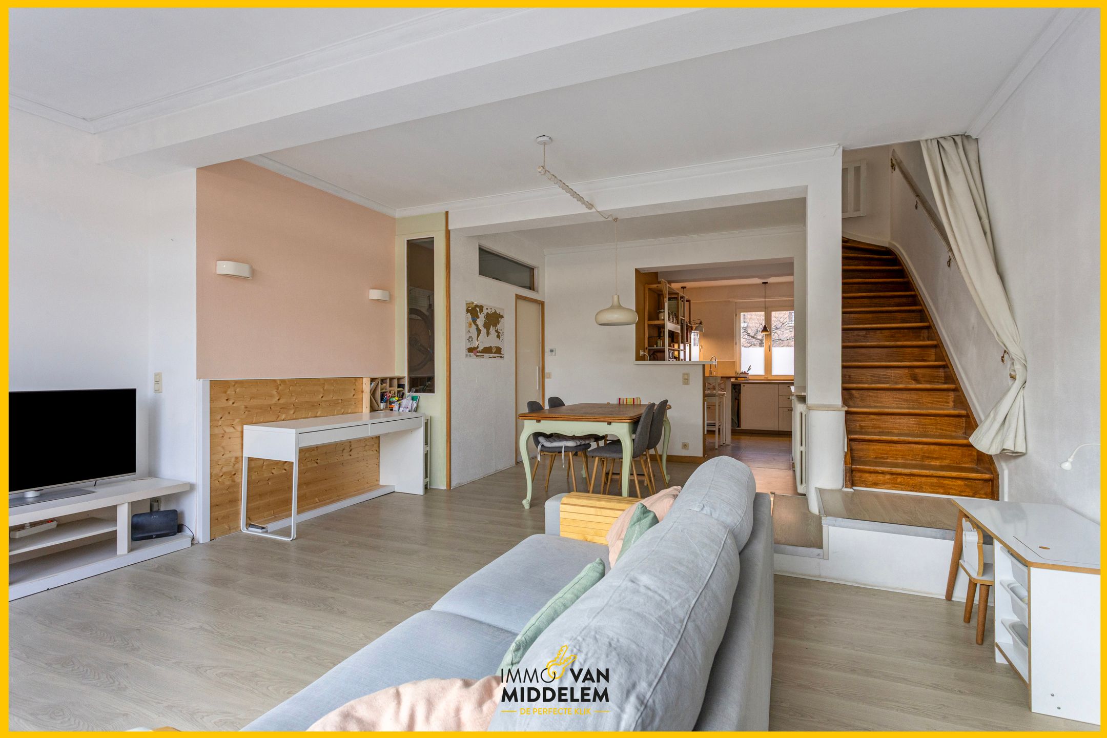 CHARMANTE GEZINSWONING MET 3 SLPK EN TUIN foto 6