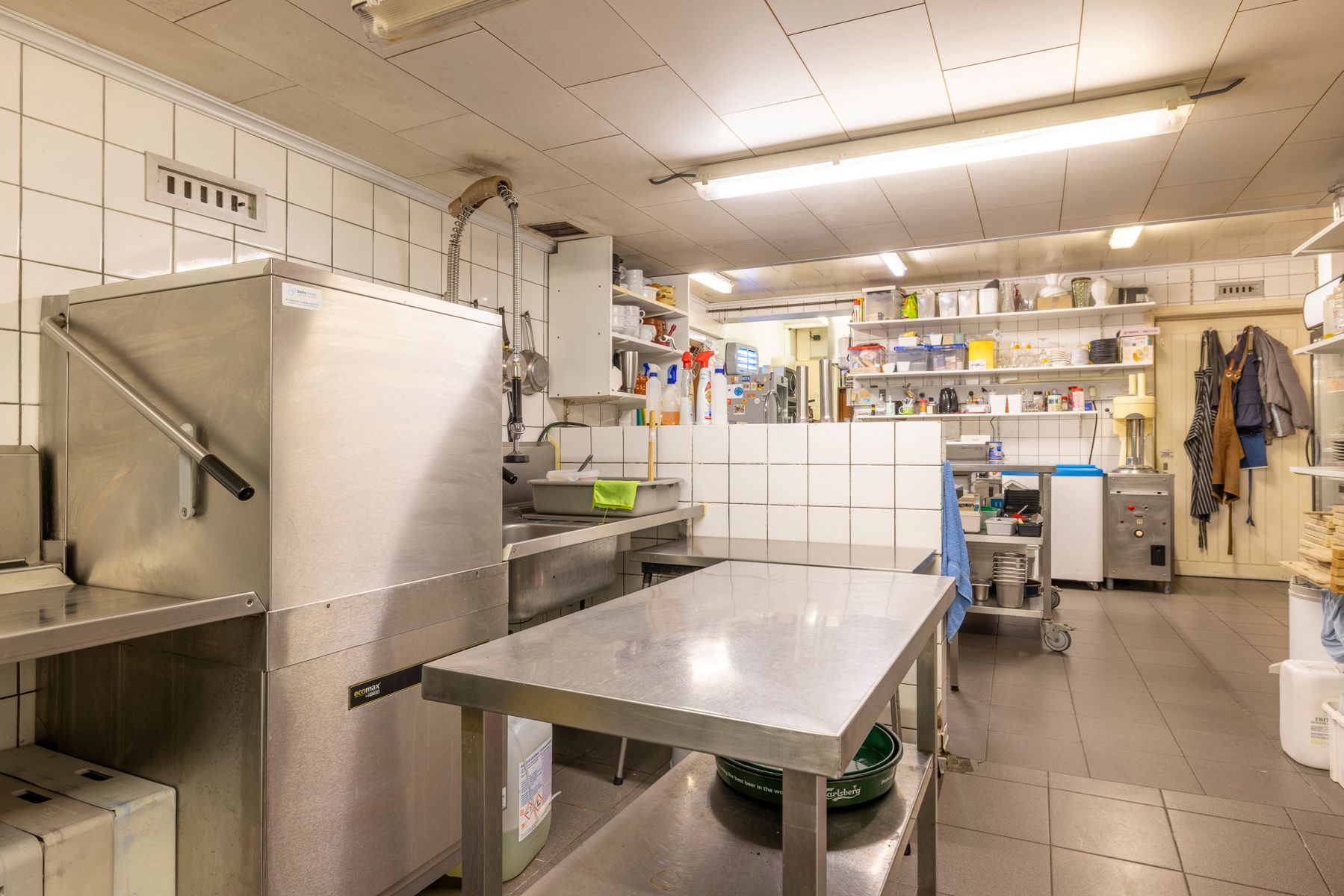 Unieke kans: Handelspand met woonst te koop! foto 14