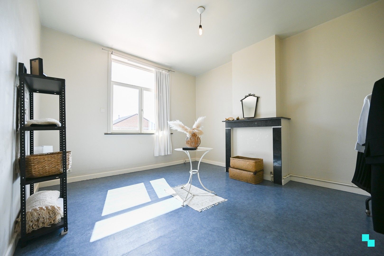Karaktervolle charmewoning in hartje Izegem foto 18