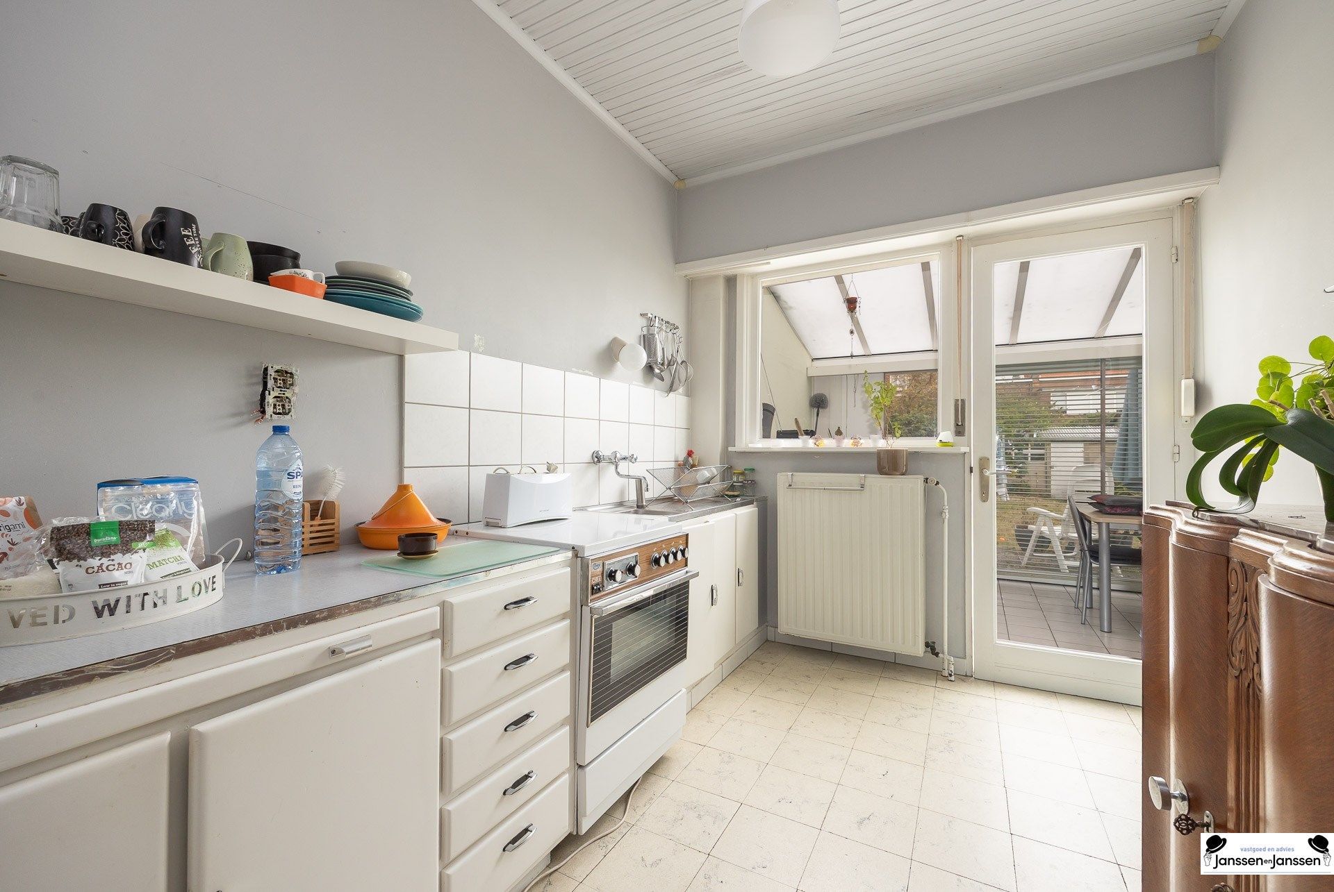 Ruime woning met 4 slaapkamers in een gezellige wijk in Merksem! foto 18