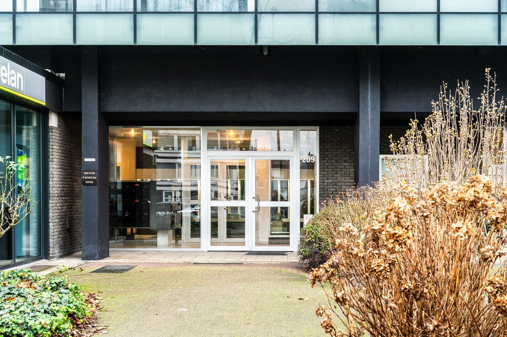 Te renoveren appartement op toplocatie! foto 12