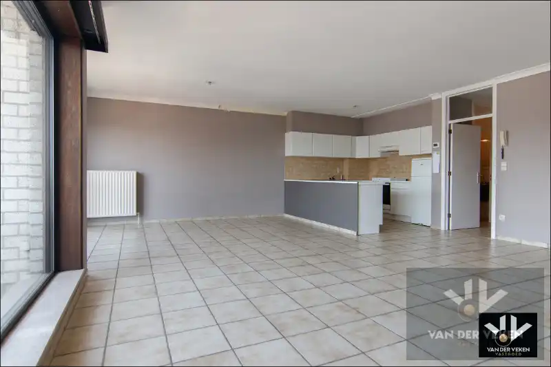 RIANT APPARTEMENT MET WEIDS ZICHT AAN HET CENTRUM foto 4