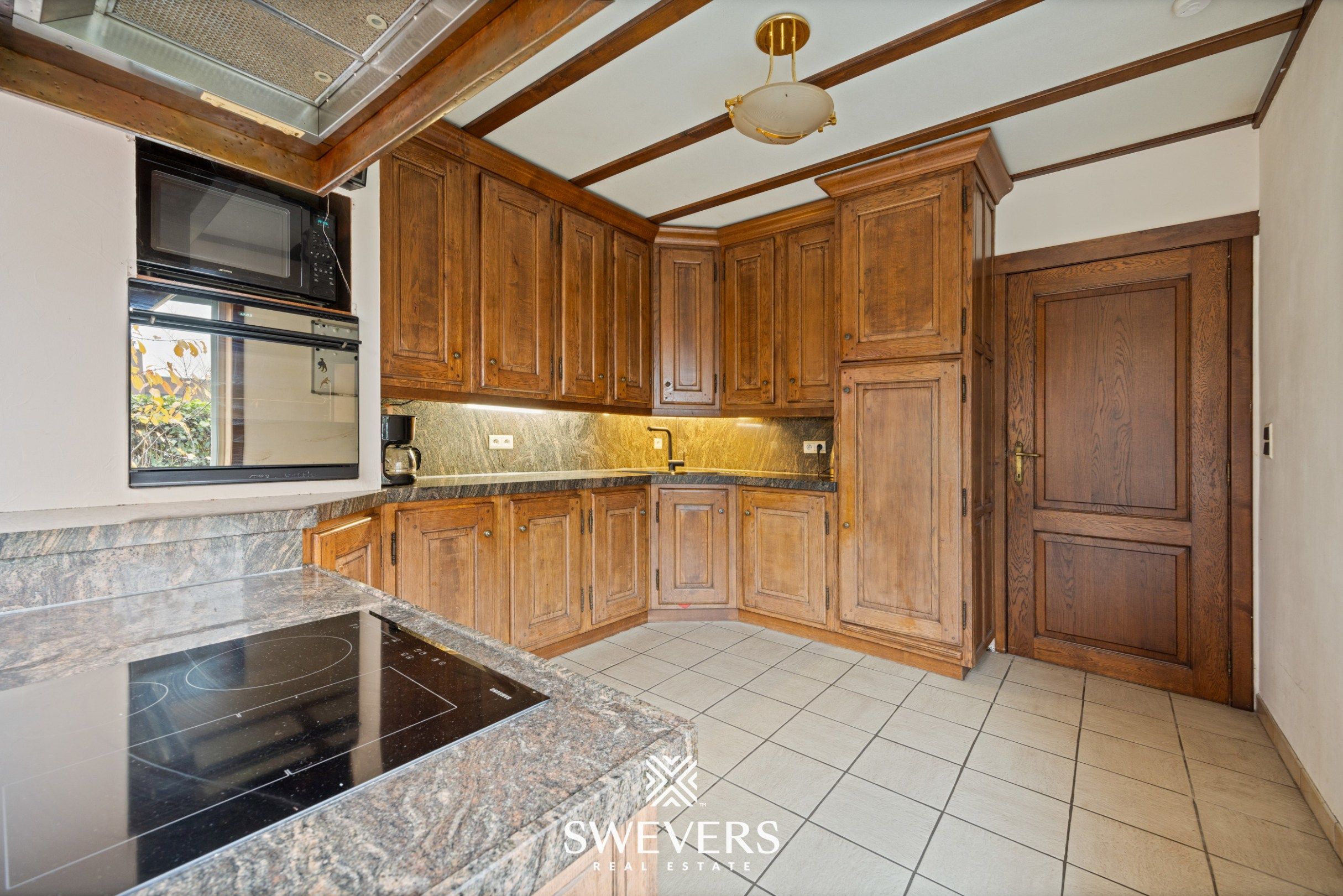 Woning met 4 slaapkamers op perceel van 20a30 te Koersel foto 12