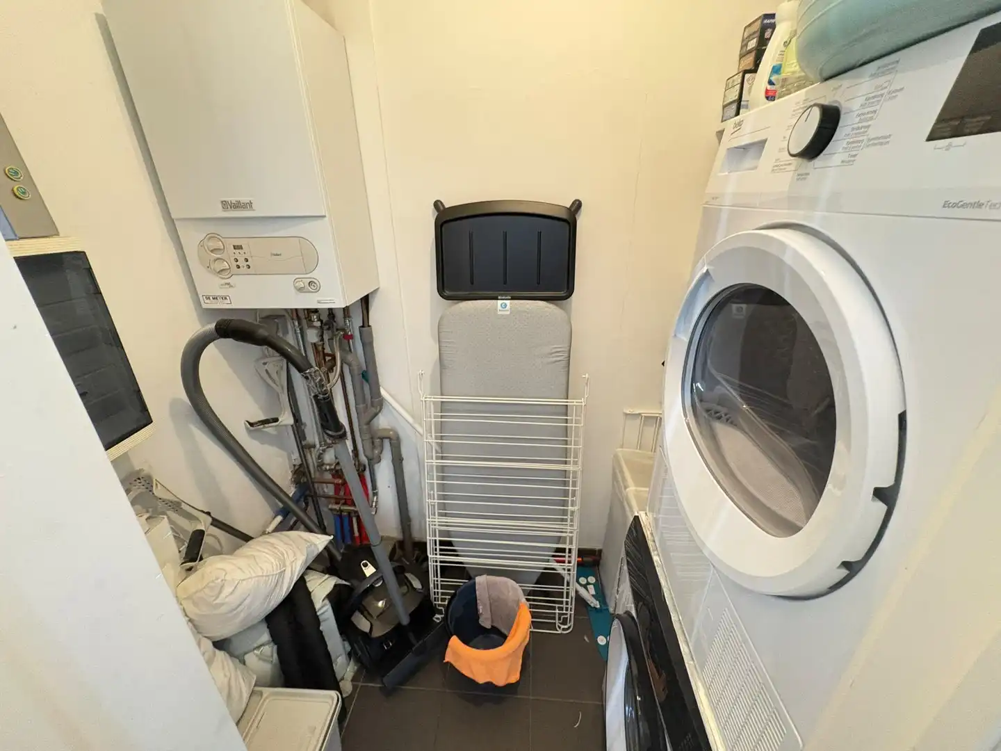 1 SLAAPKAMER APPARTEMENT OP ZEER CENTRALE LIGGING foto 9