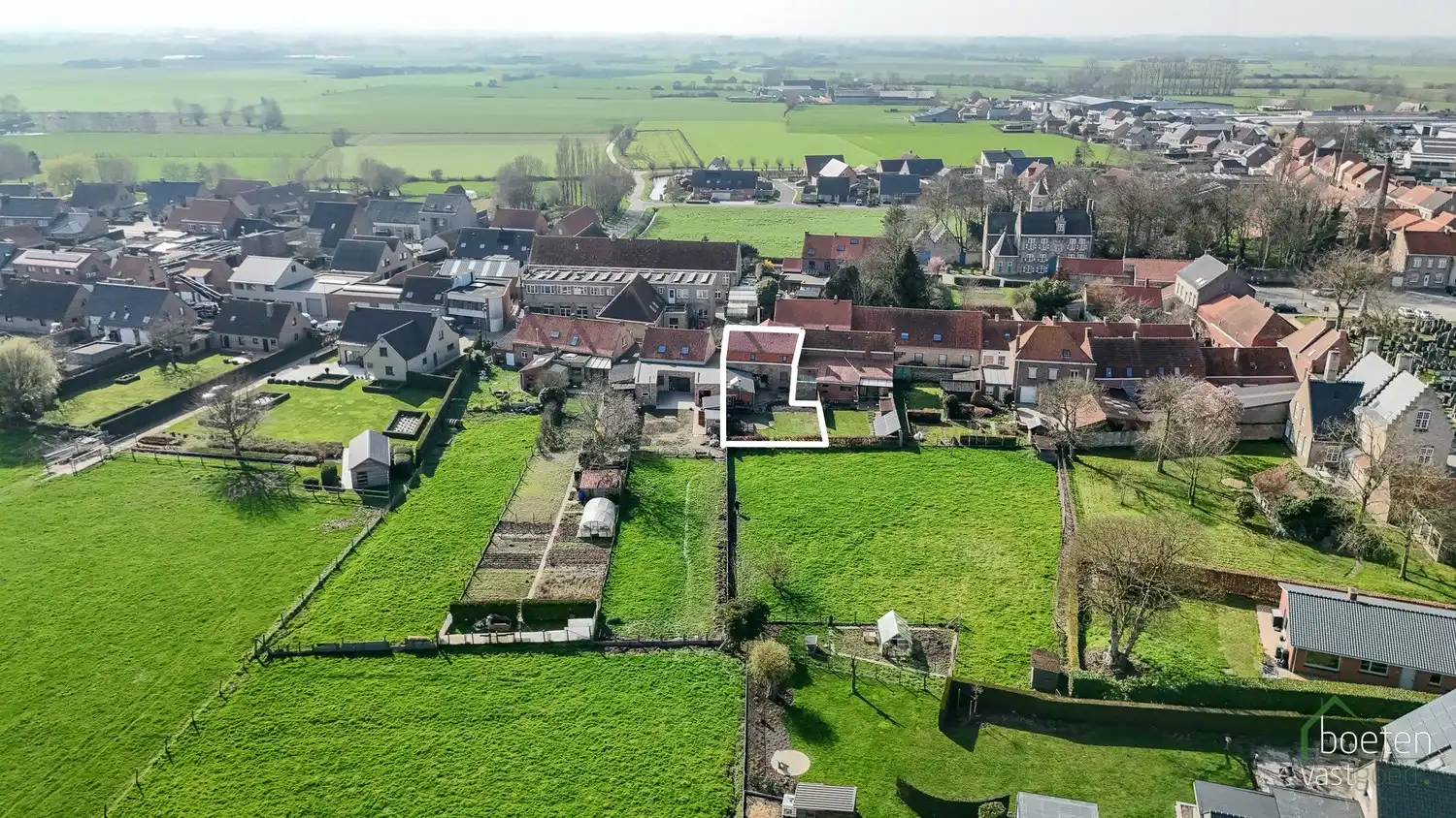 RENINGE: Gezellige dorpswoning met een gerenoveerd gelijkvloers, 3 slpks & zolder en tuin met open zicht op 376m² grondopp. foto 22