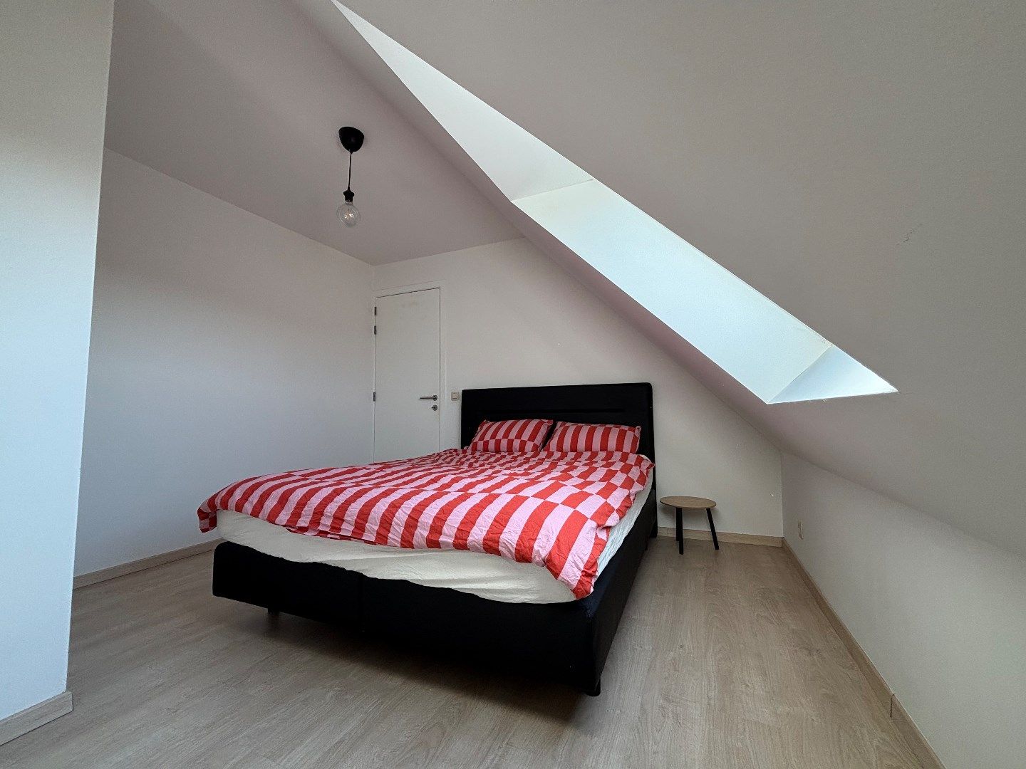 Duplex met 2 slpk + open kamer + terras, privé-carport en fietsenberging foto 15