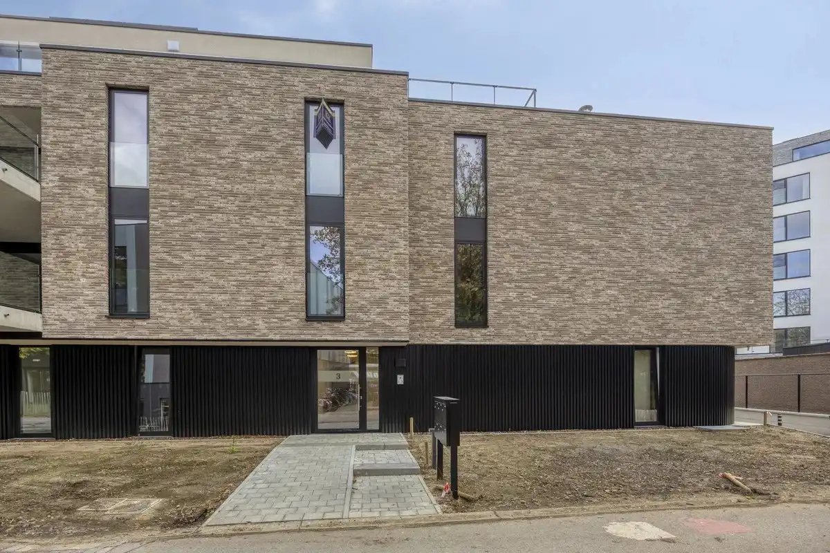 PRACHTIG NIEUWBOUWAPPARTEMENT MET 2 SLPK'S IN CENTRUM HASSELT foto 5