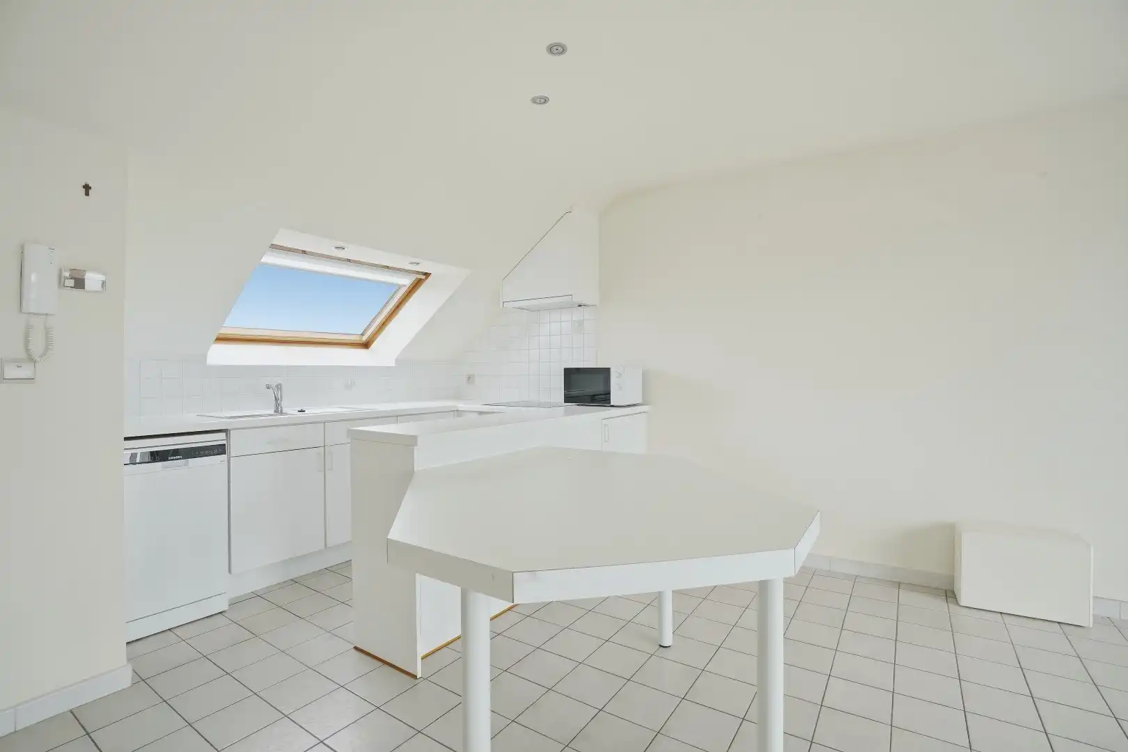 Gezellig appartement (67 m²) met overdekt terras + grote zolder nabij de Markt. foto 3