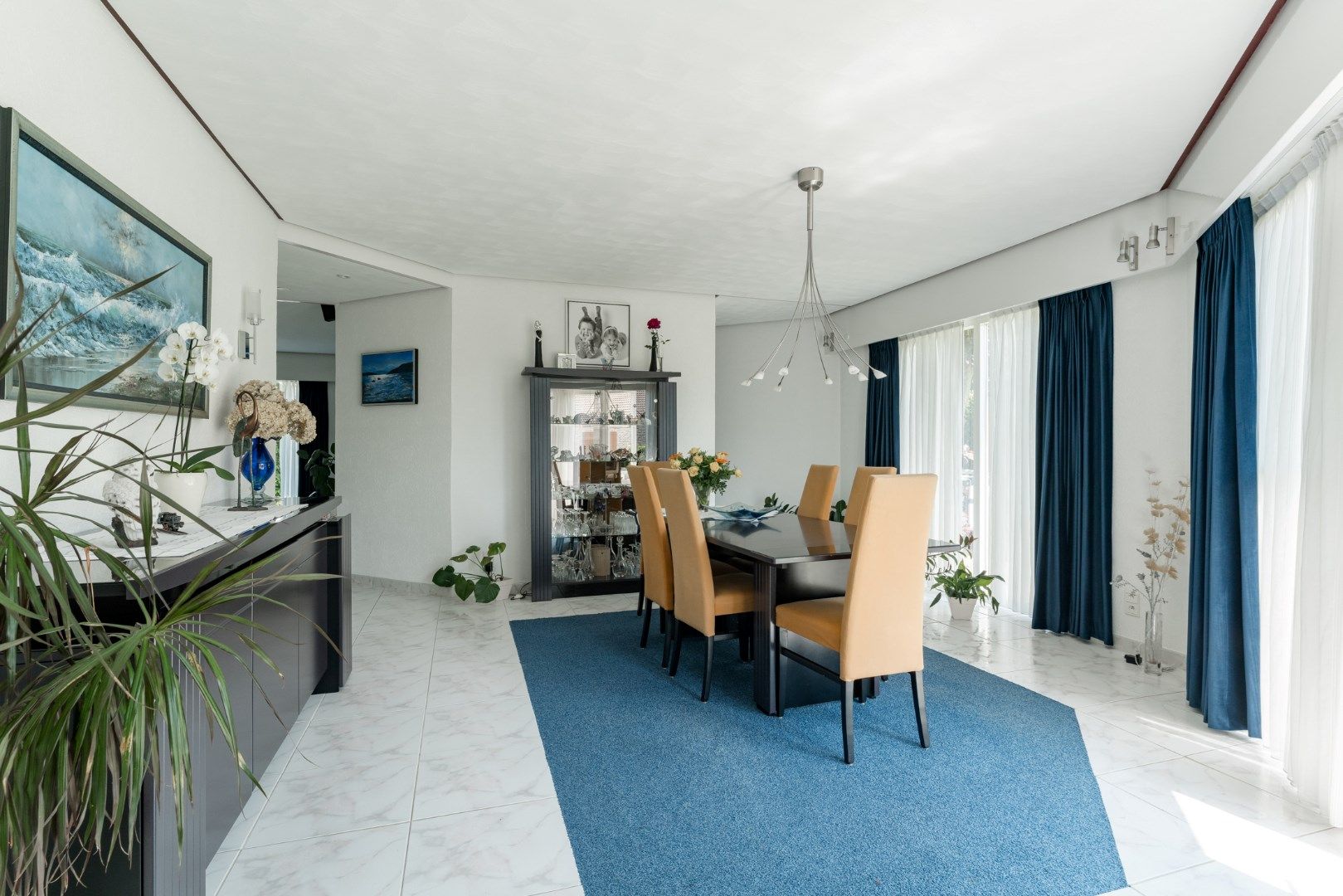  IN OPTIE!  Instapklare woning met buitenzwembad te koop! foto 3