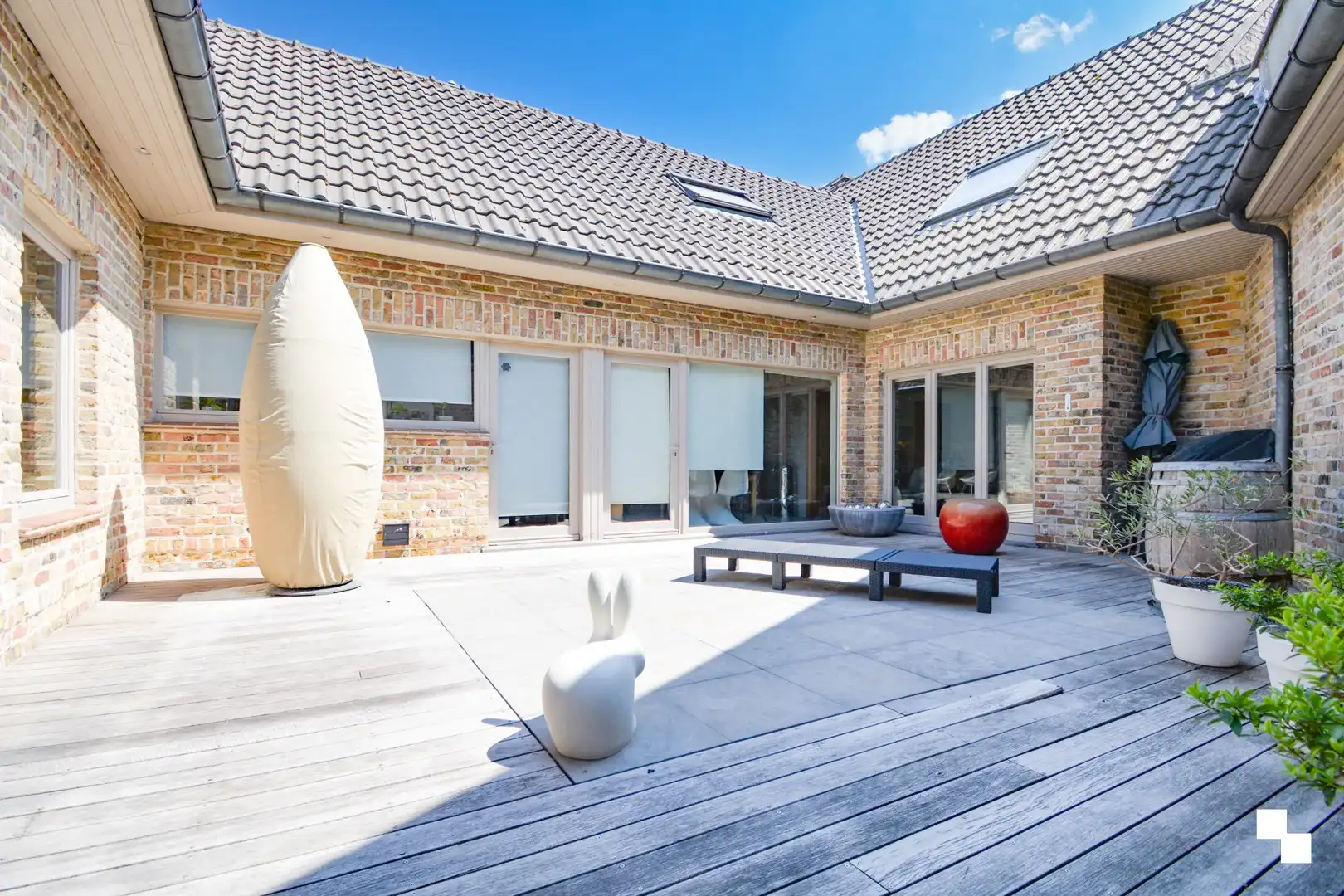 Handelswoning met winkel en atelier op commerciële ligging te Hooglede foto 14