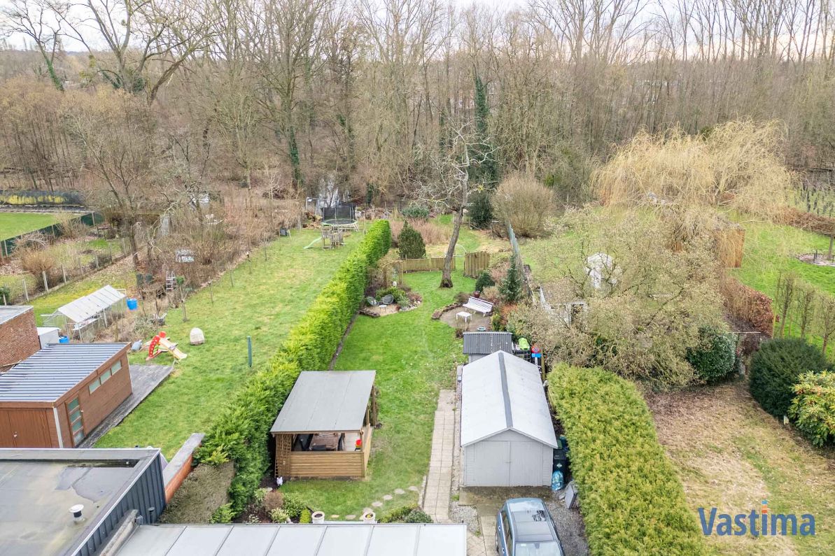 Gezinswoning in de stadsrand met 3 slaapkamers en prachtige tuin foto 30