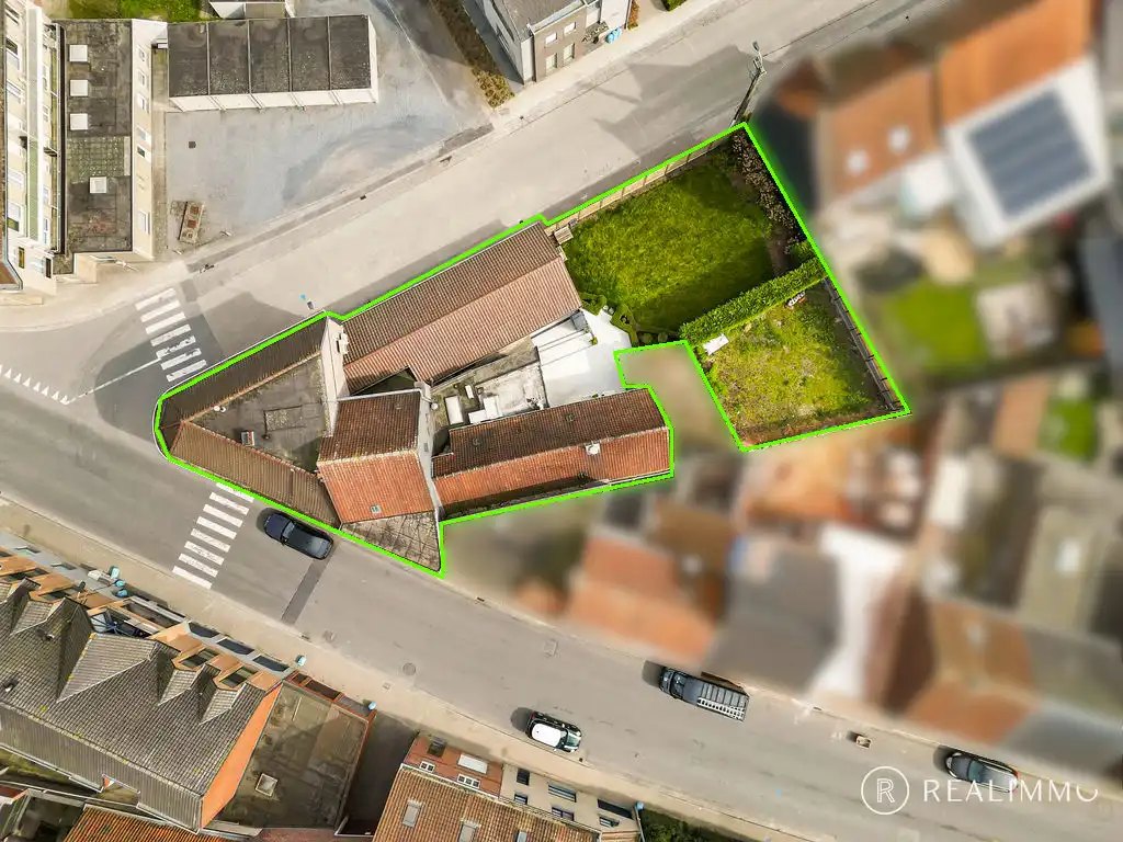 Veelzijdig handelspand met woonst op topligging in hartje Moen foto 4