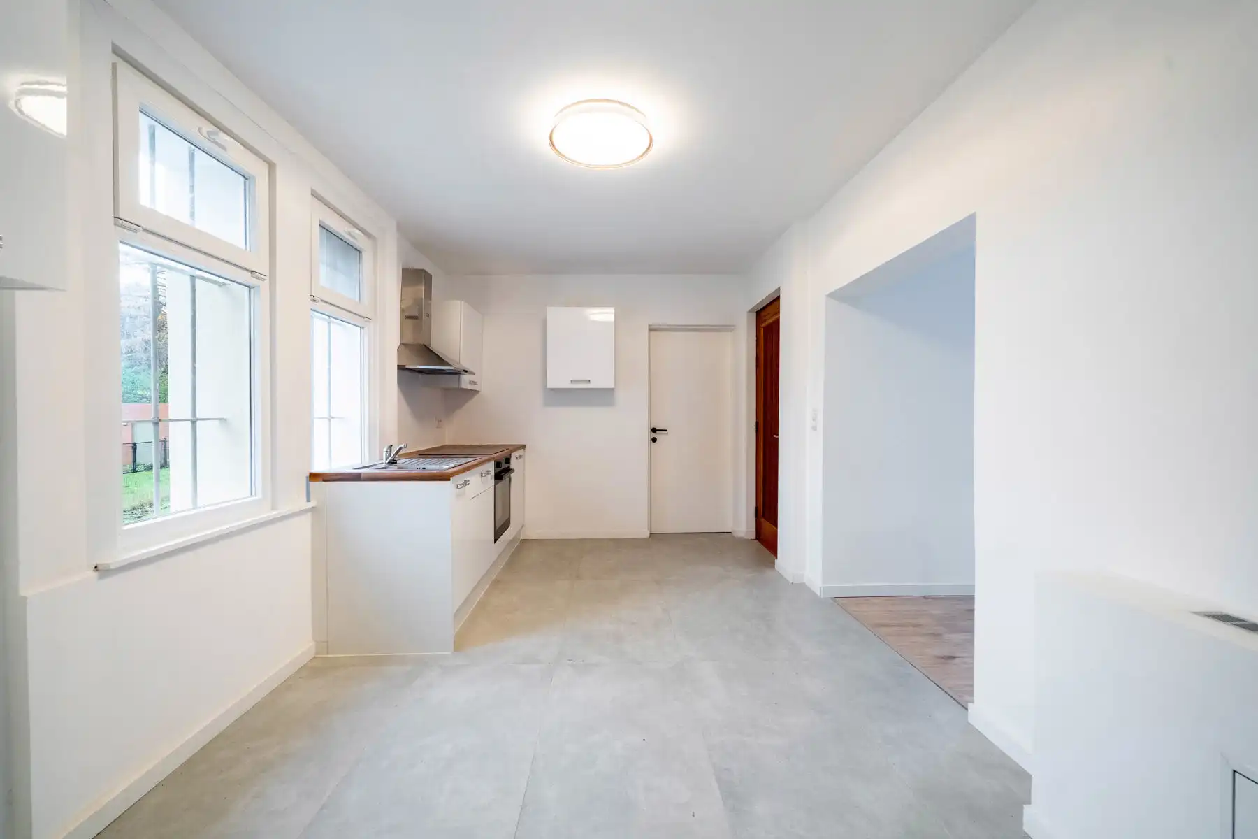 Karakteristieke HOB met 4 slpk in centrum Heist foto 5