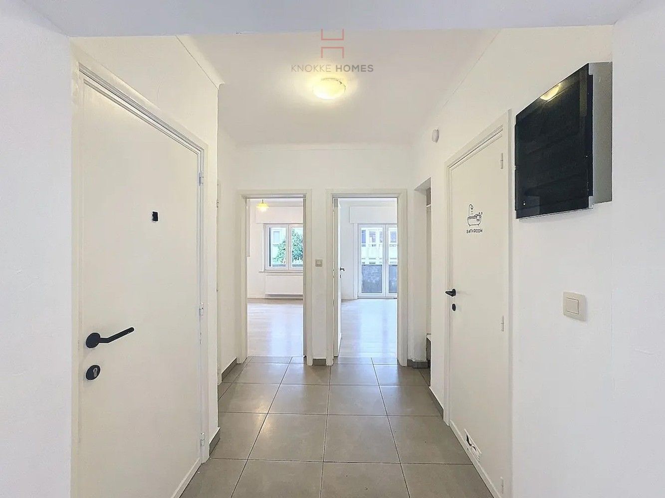 Ruim 2-kamerappartement in het centrum van Heist foto 12