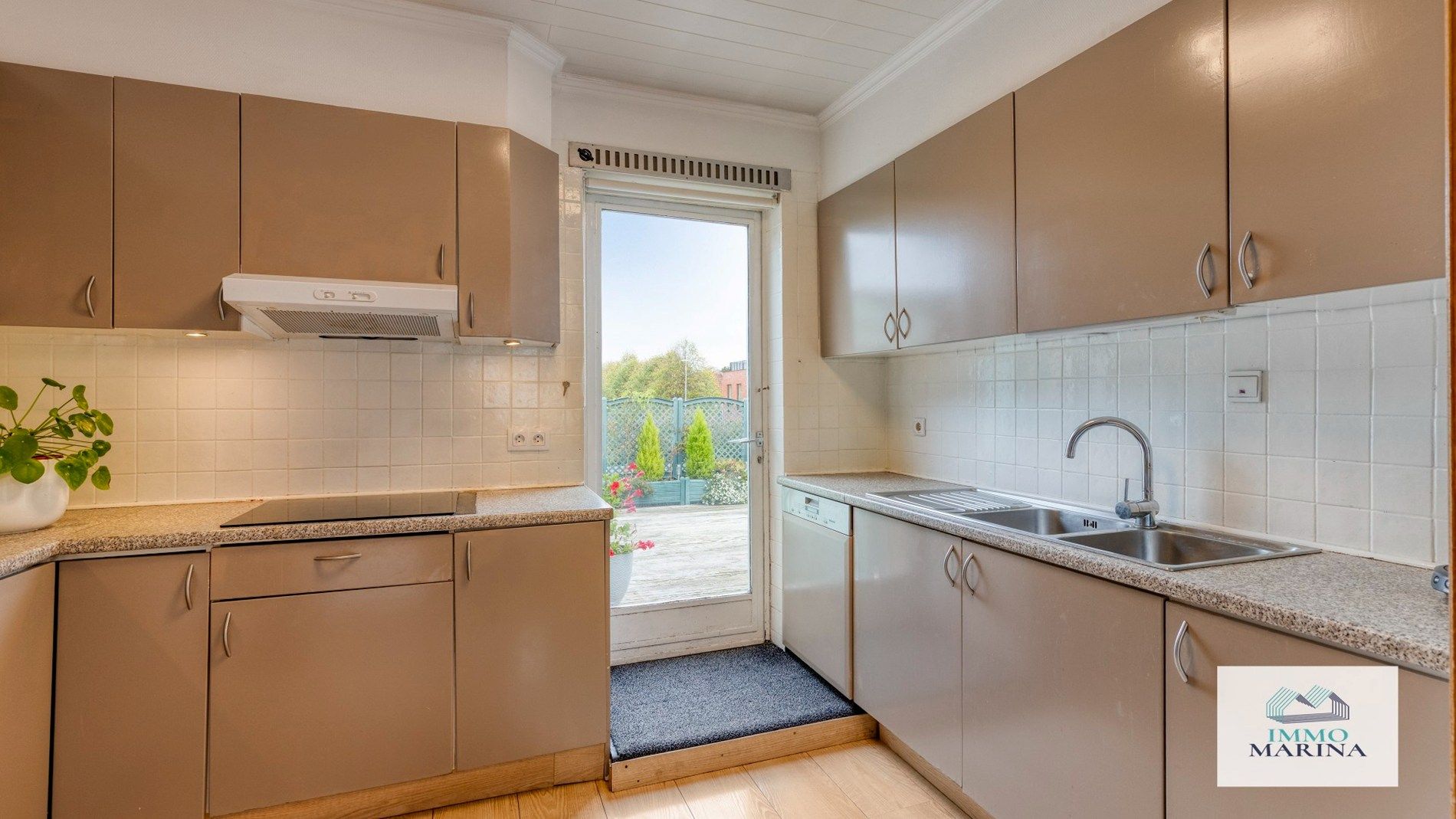 Ruim appartement met terras in centrum Bonheiden foto 8