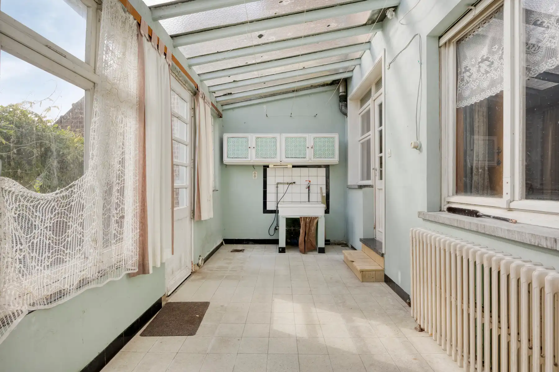 Goed gelegen woning met 3 slaapkamers, garage en tuin foto 13