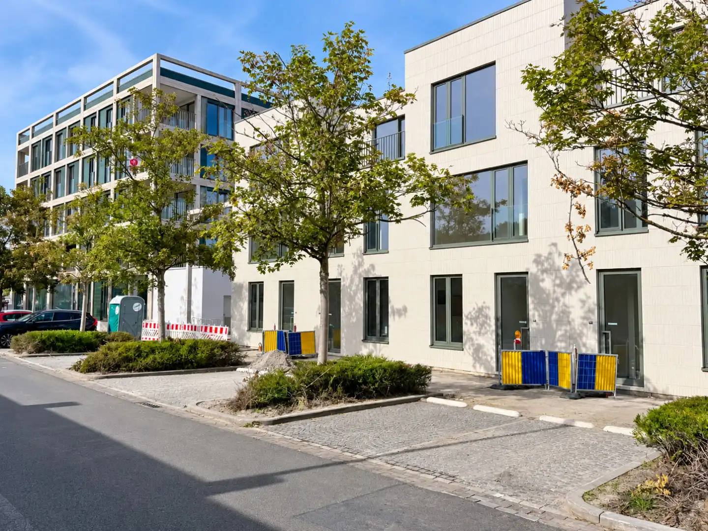 Nieuwbouw 3-slaapkamerwoning met vide en aparte bureauruimte foto {{pictureIndex}}