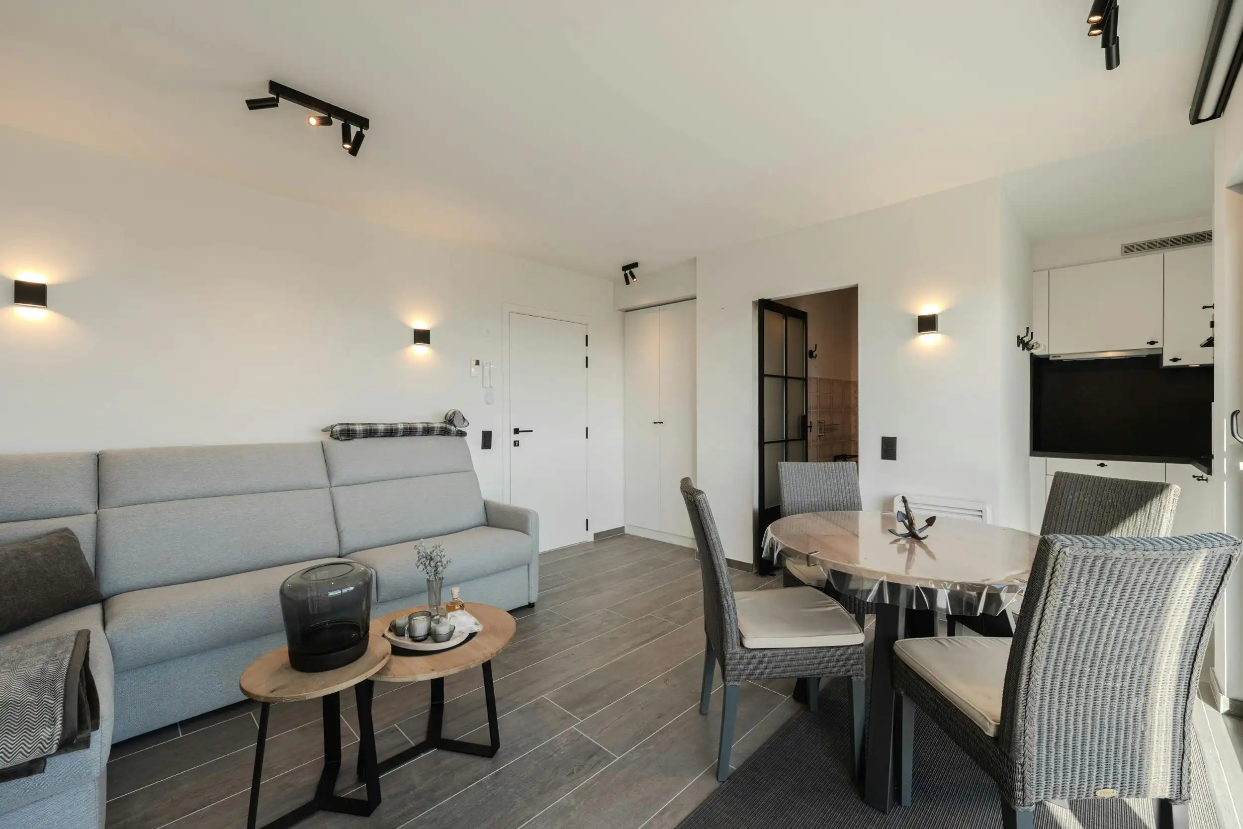 Prachtige studio met zuidgericht terras en weids uitzicht! foto 6