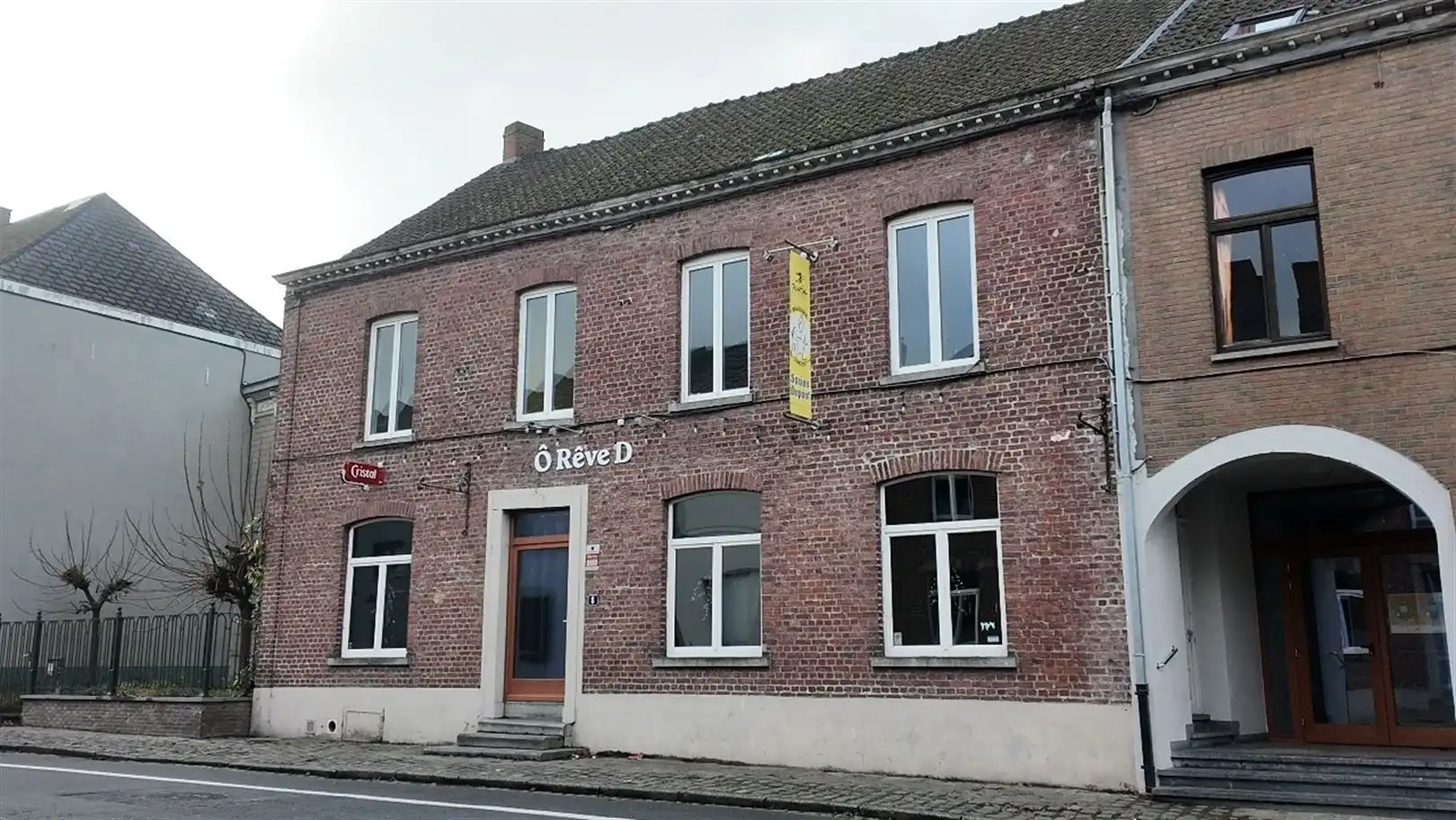 Café/taverne + appartement foto {{pictureIndex}}