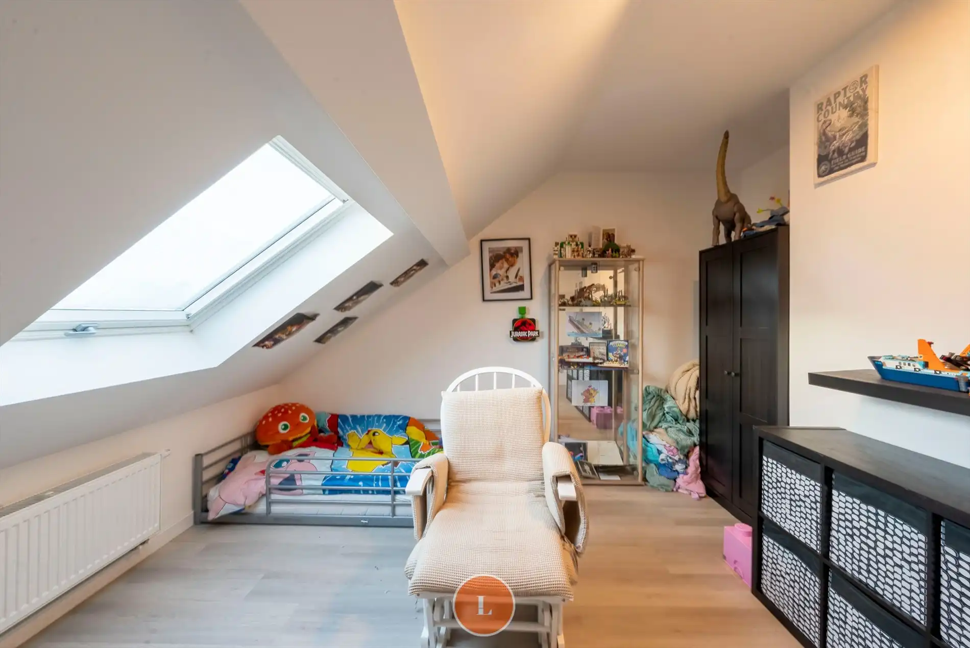 Totaal gerenoveerde gezinswoning met 4 kamers en tuin foto 11