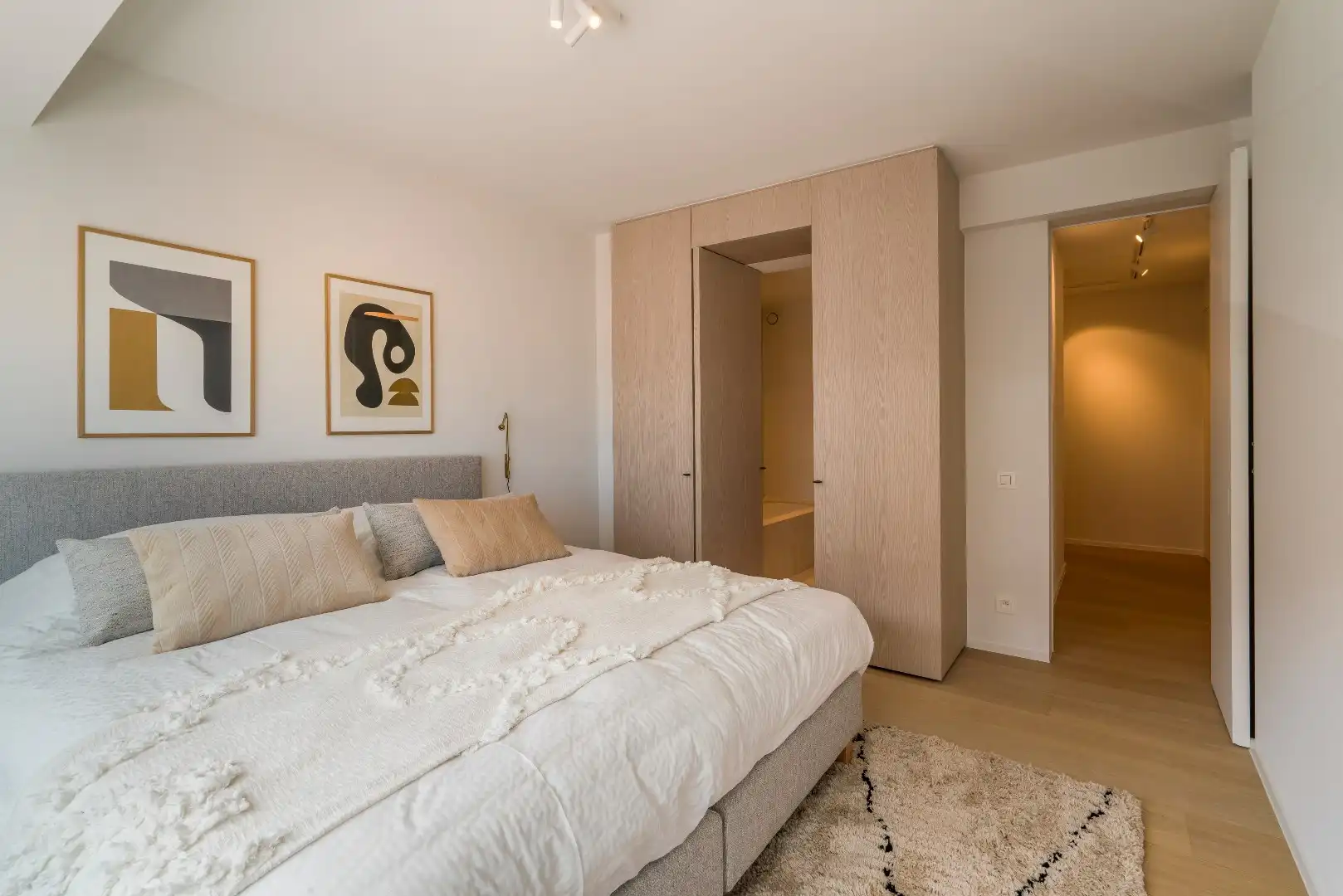 Luxueus hoekappartement met adembenemend frontaal zeezicht (12,5 meter zeezicht) foto 10