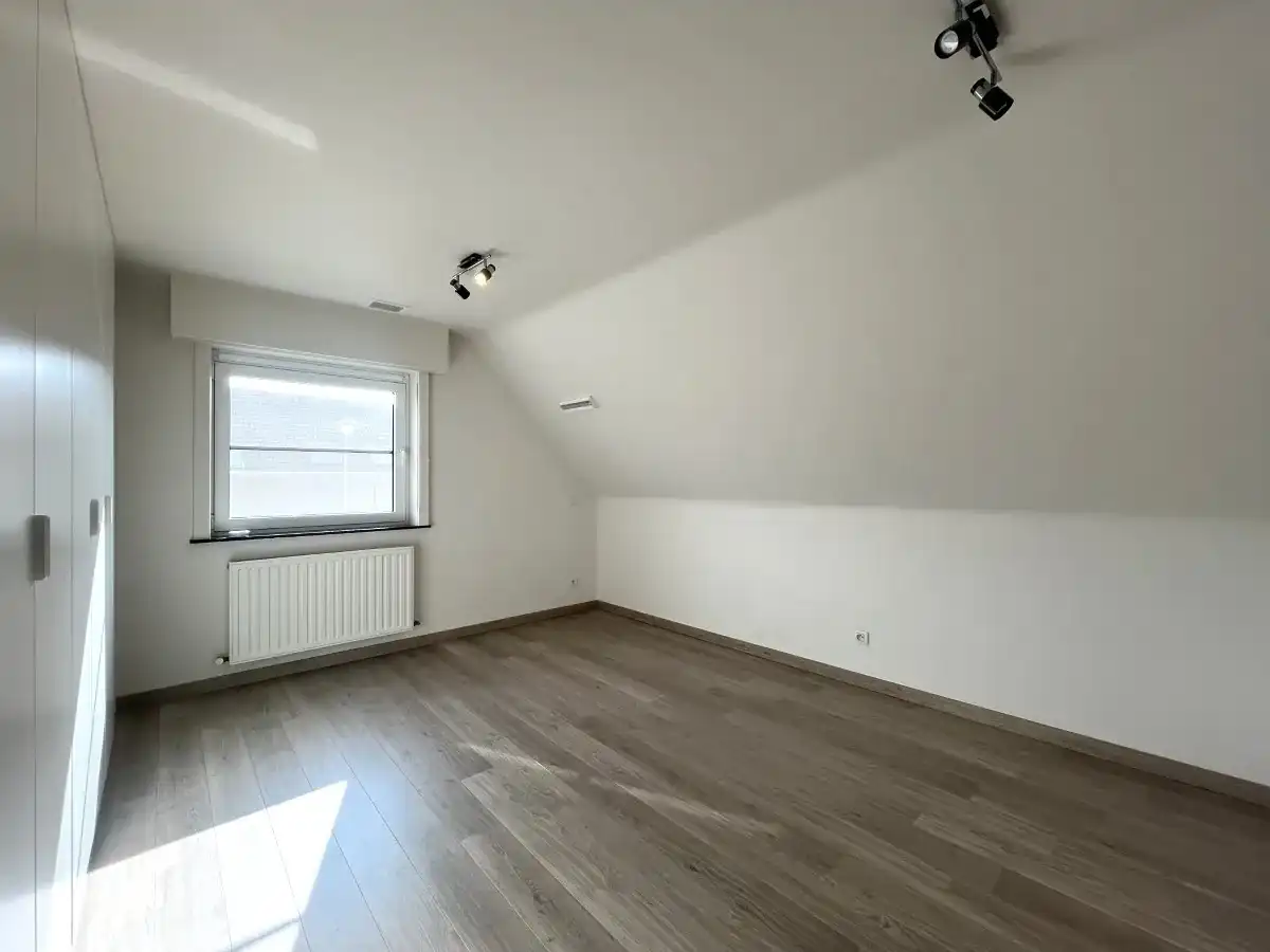 Zonnebeke – Instapklare gezinswoning met 3 slaapkamers foto 9