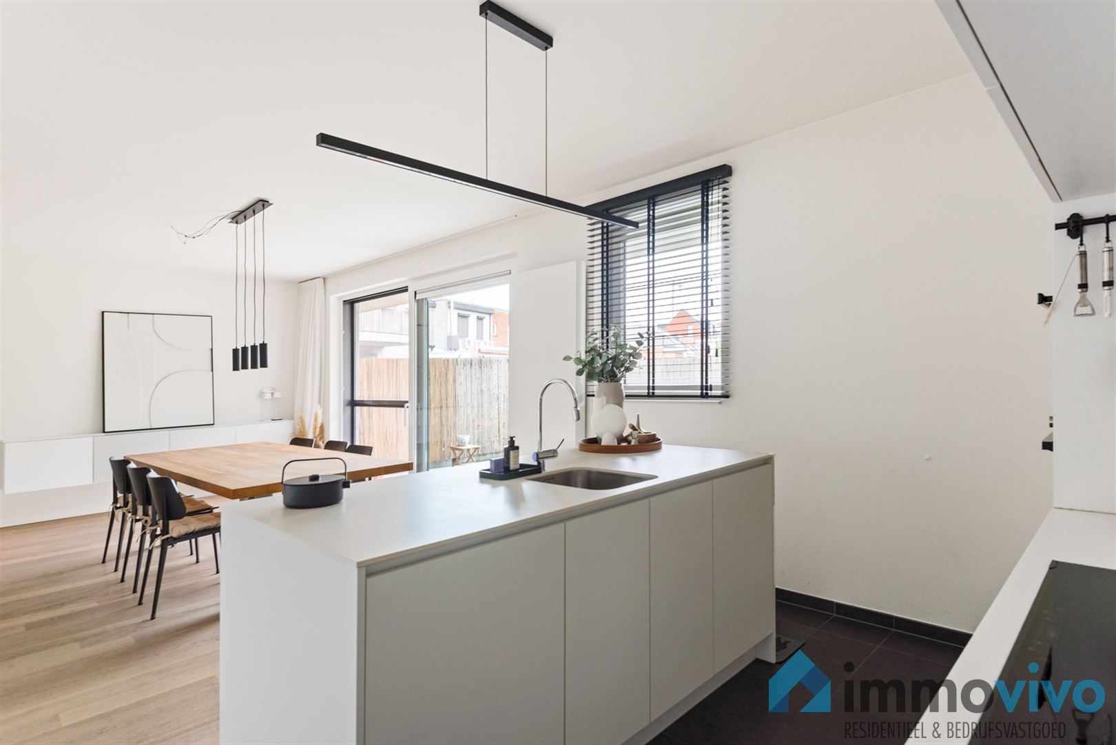 Prachtig gelijkvloers appartement met ruime tuin foto 7