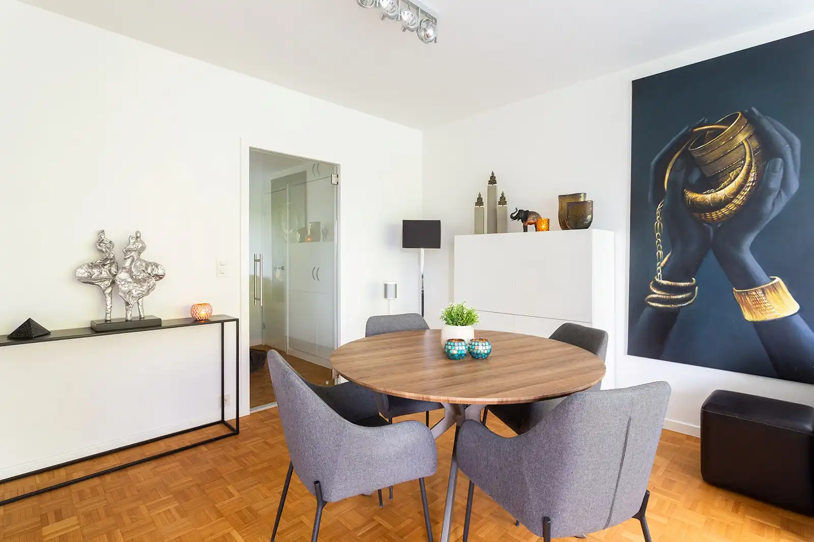 Instapklaar appartement op centrale ligging foto 3
