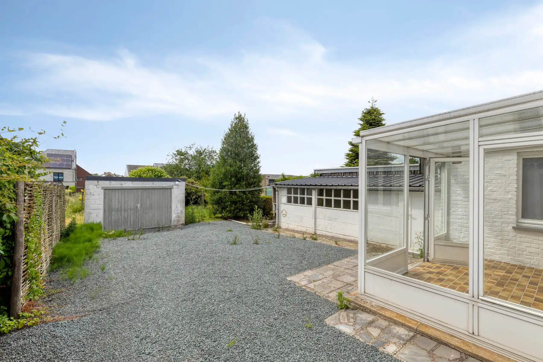 Deels te renoveren lichtrijke driegevelwoning  foto 21