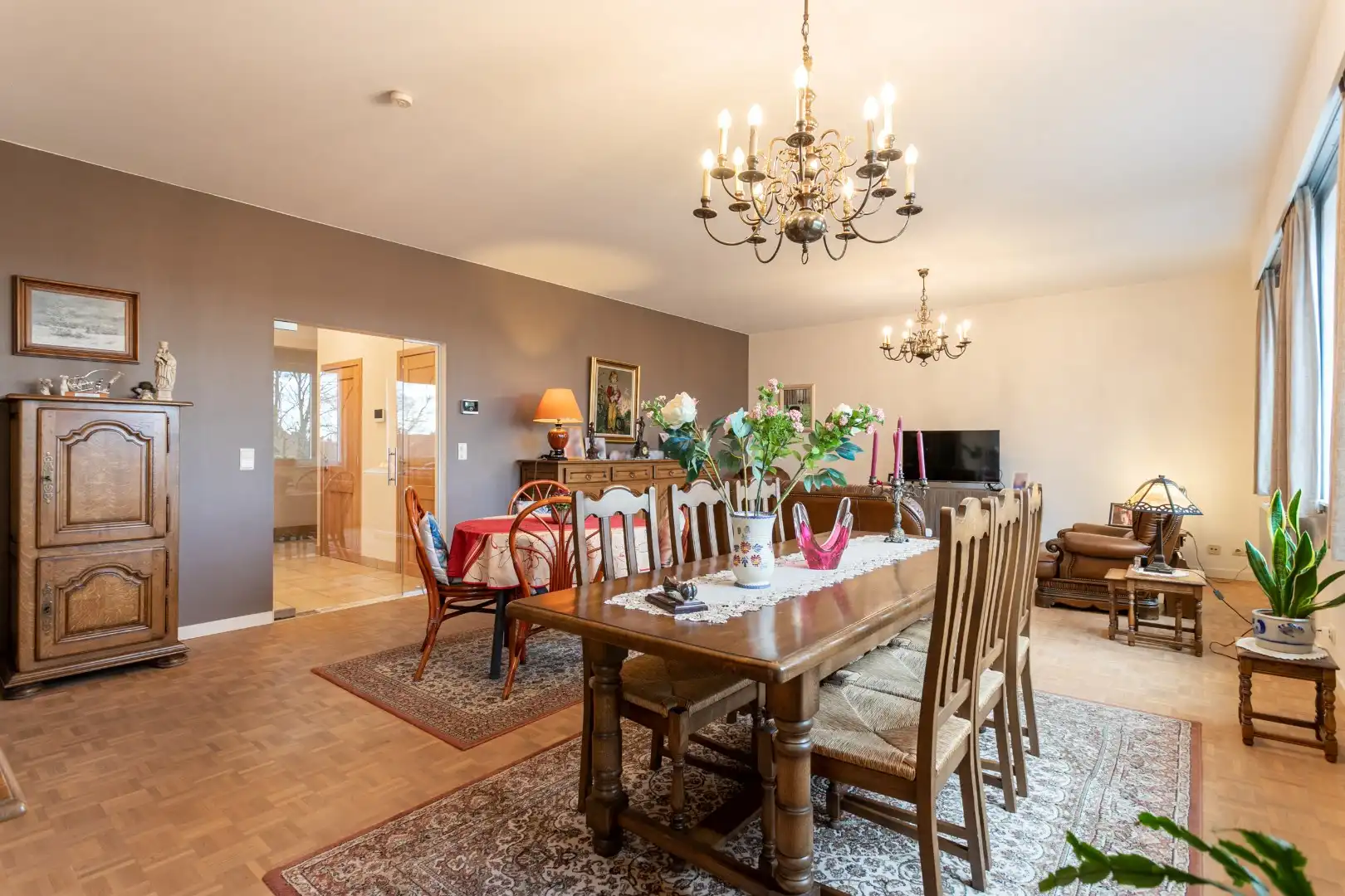 Instapklaar en energiezuinig penthouse  3 slpks., 2 badk., kelder en 2 autostpl. foto 2