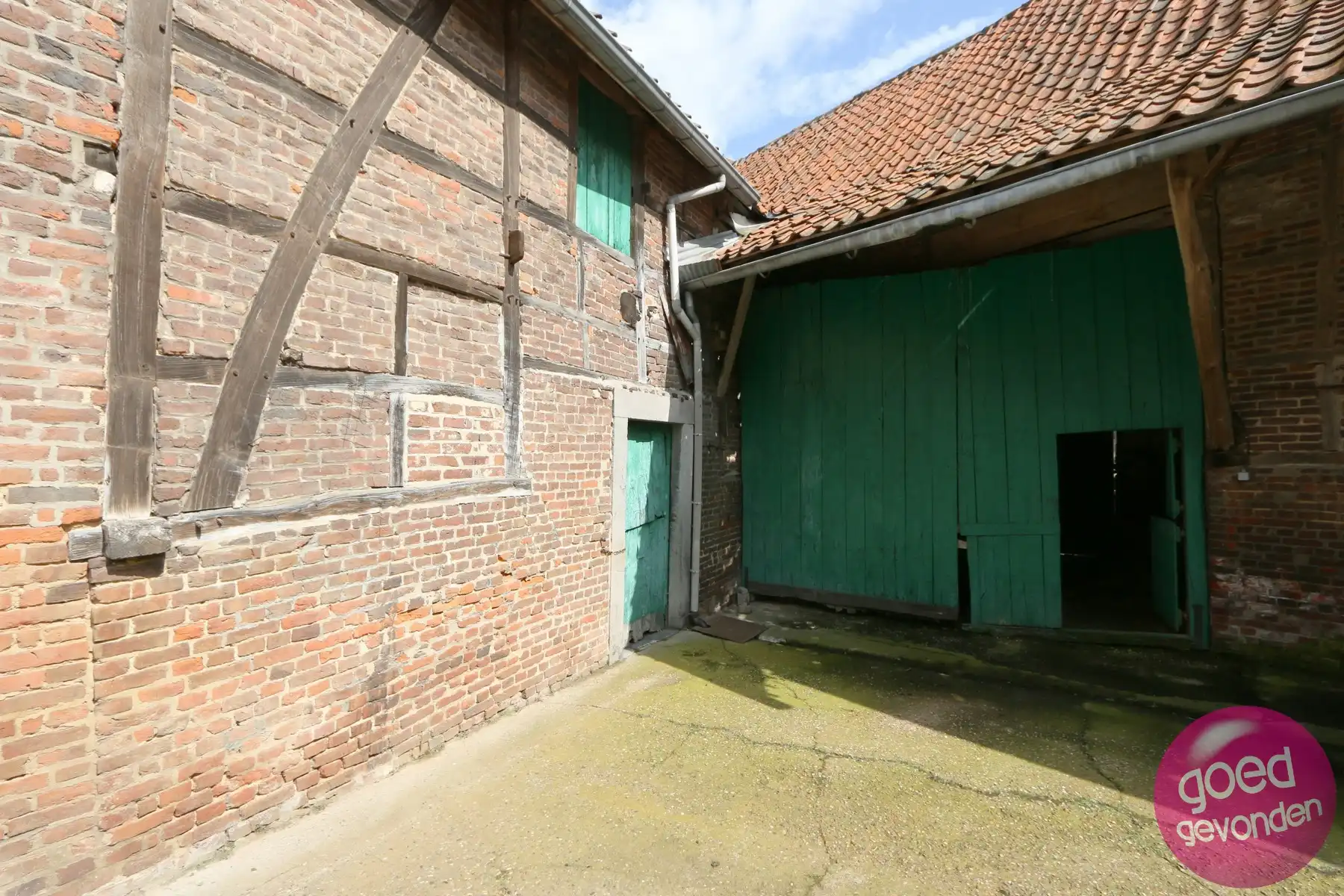 AUTHENTIEKE HOEVE MET WOONST EN GROND - PRACHTIGE LIGGING foto 42