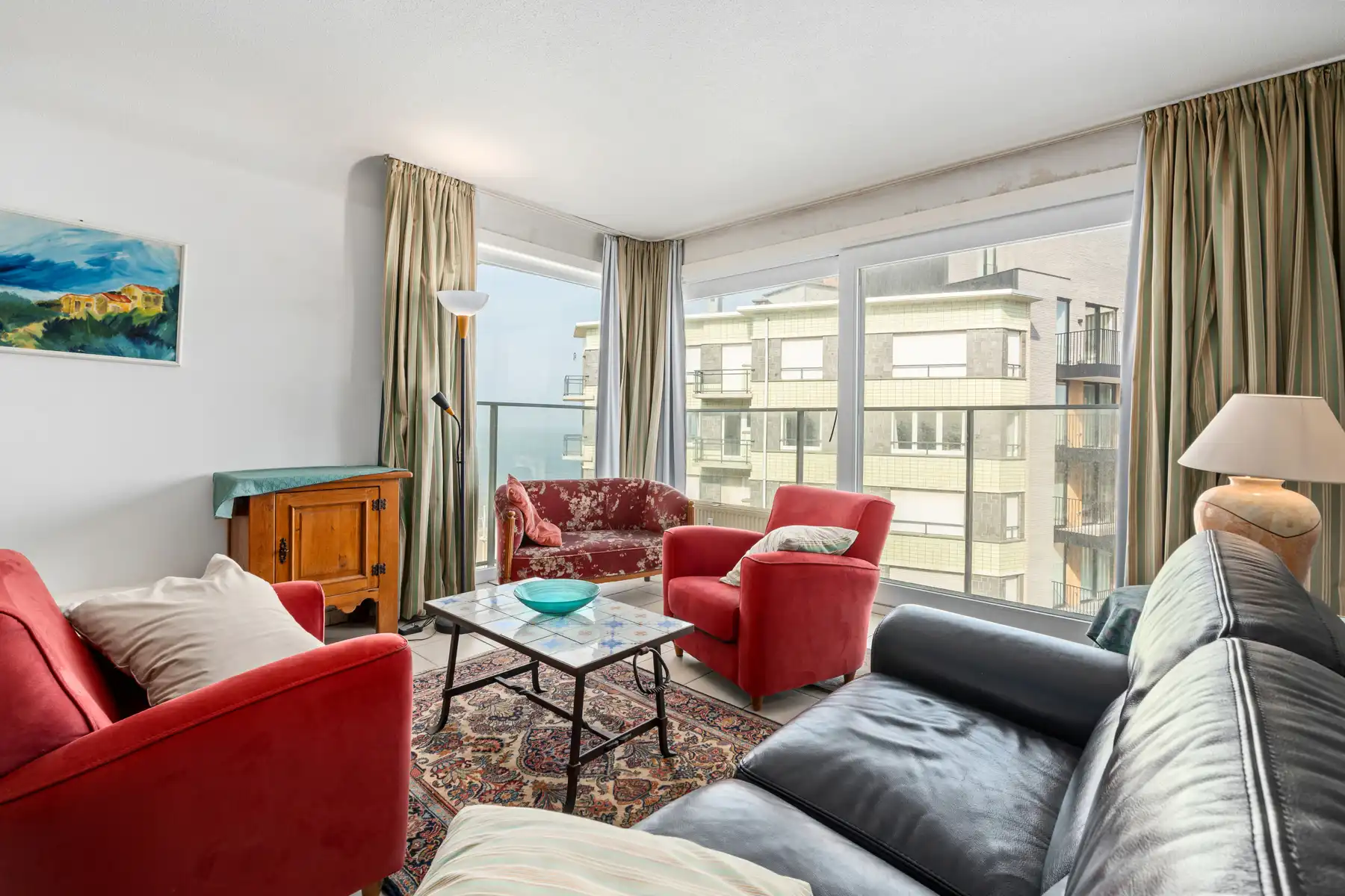 Ruim appartement met zeezicht foto 4