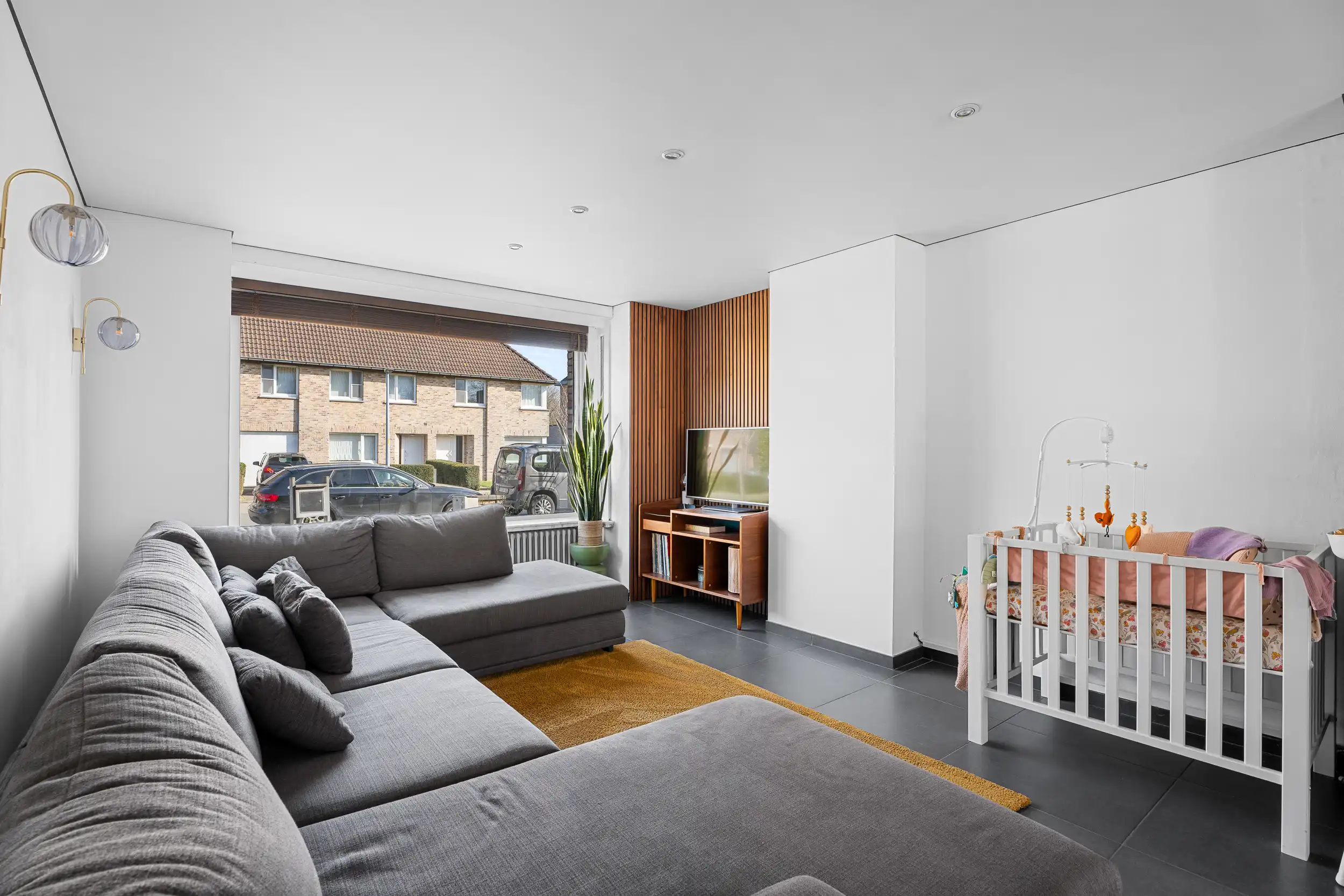 Ruime gezinswoning met 5 kamers op topligging foto 2