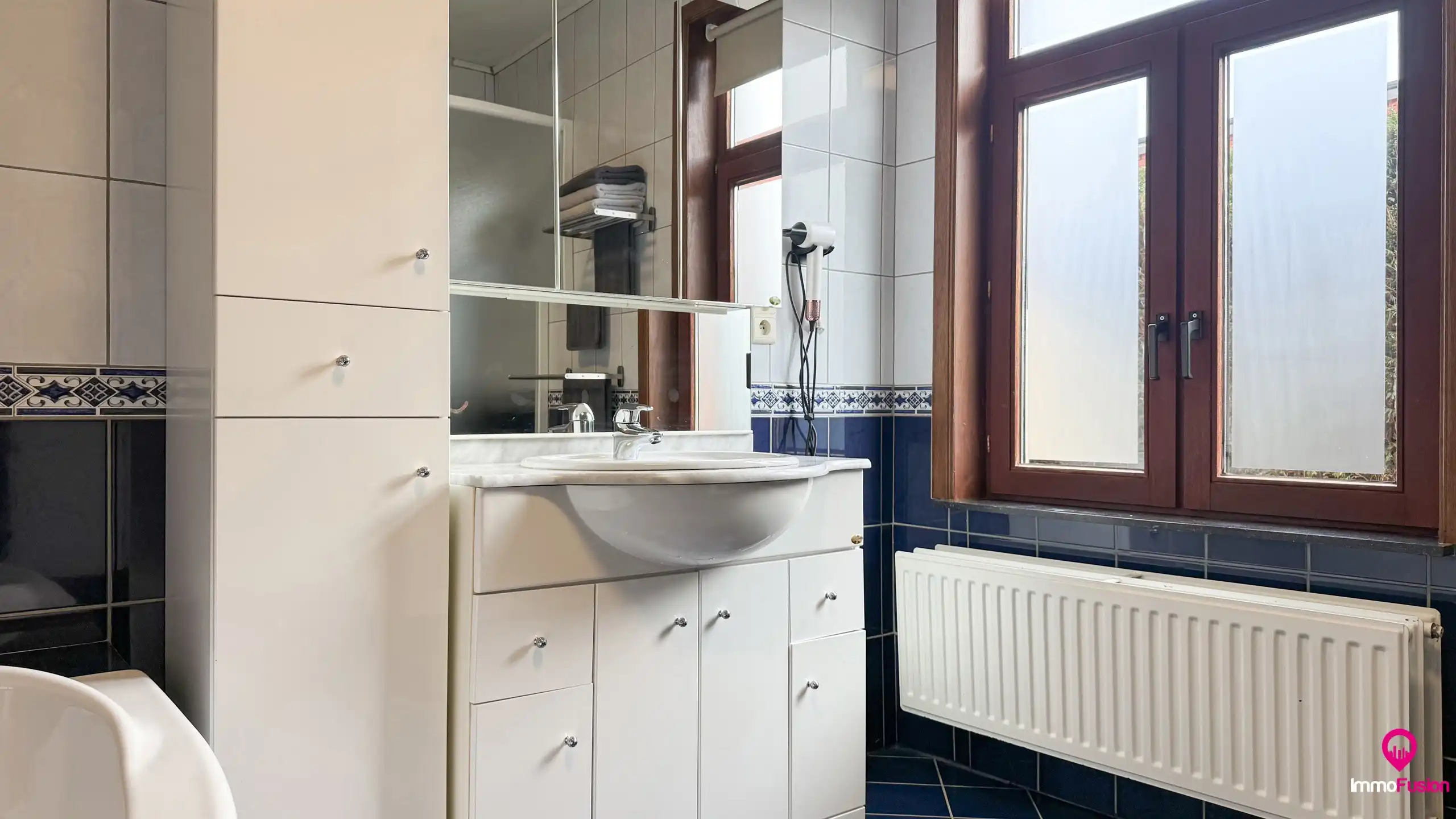 Charmante woning met 5 slaapkamers op een ruim perceel foto 25