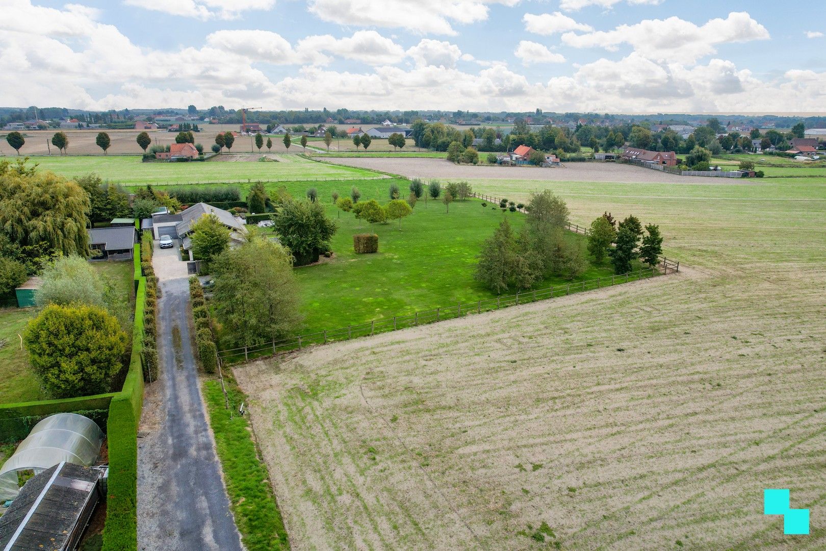 Prachtige gelijkvloerse woning op 6.036m² met verzichten in Kachtem foto 28