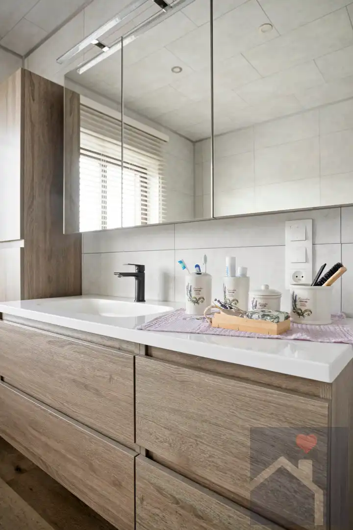 Verrassend ruime, vrijstaande kangoeroewoning met meer dan 300 m² bewoonbare oppervlakte in Rummen! foto 21